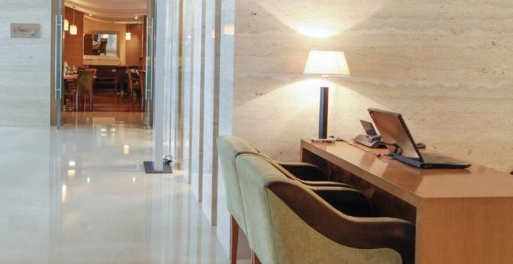 Adarsh Hamilton Hotel 4*