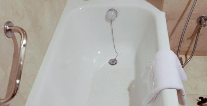 Hotel Adarsh Hamilton Bangalore