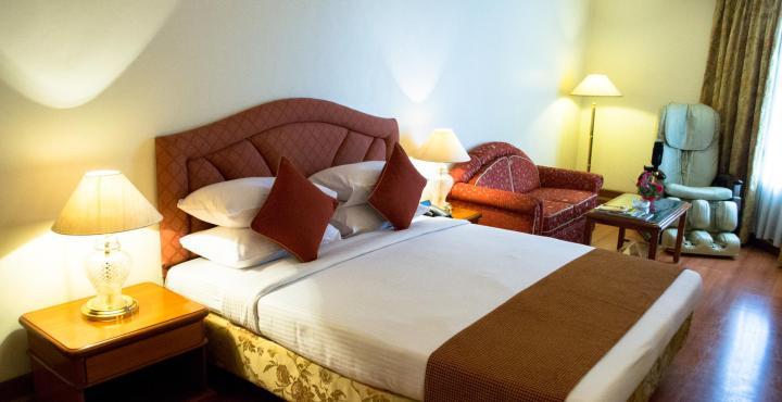 Hotel The Capitol Bangalore