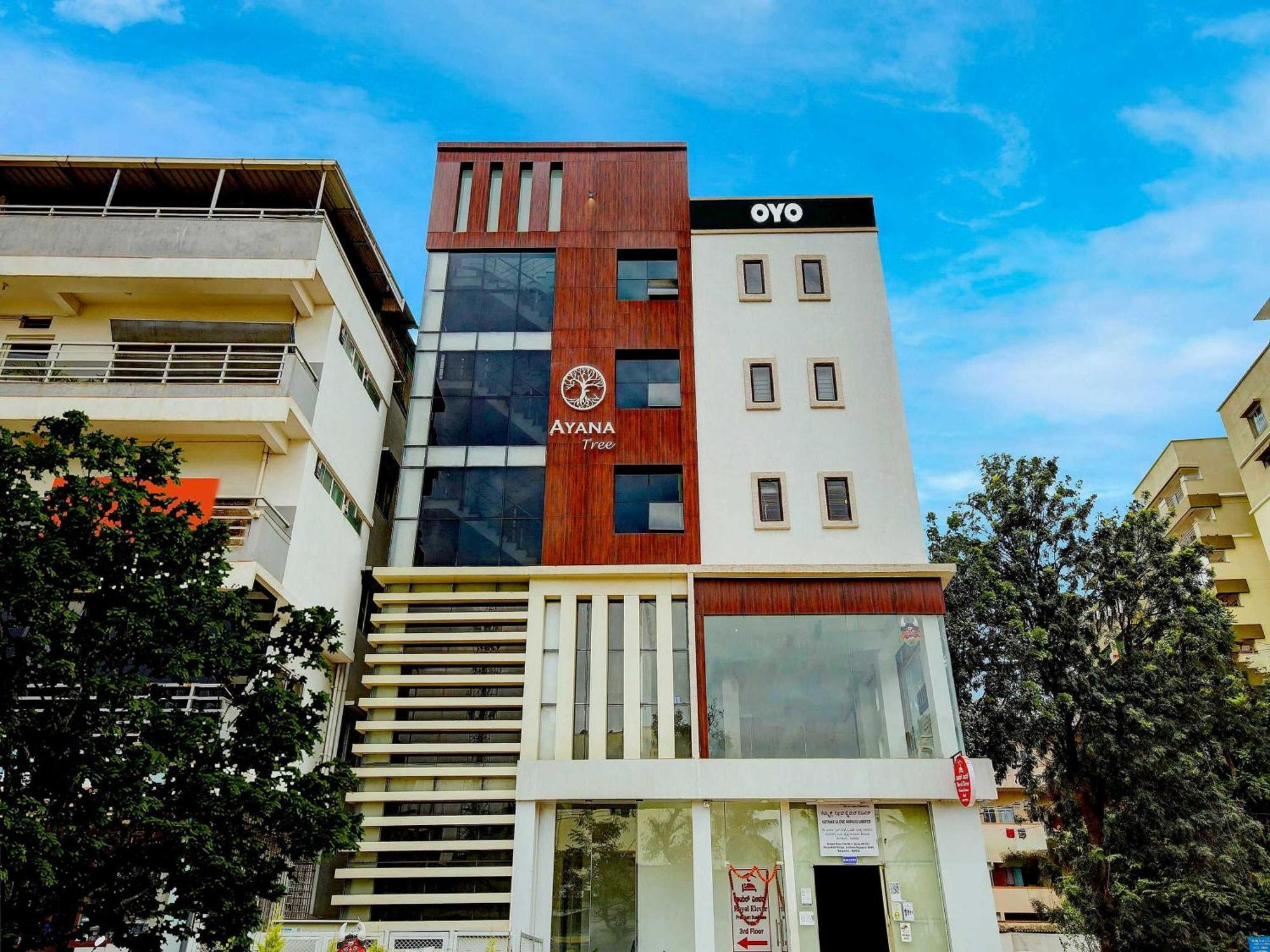 Hotel Super Collection O Royal Elevar Bangalore