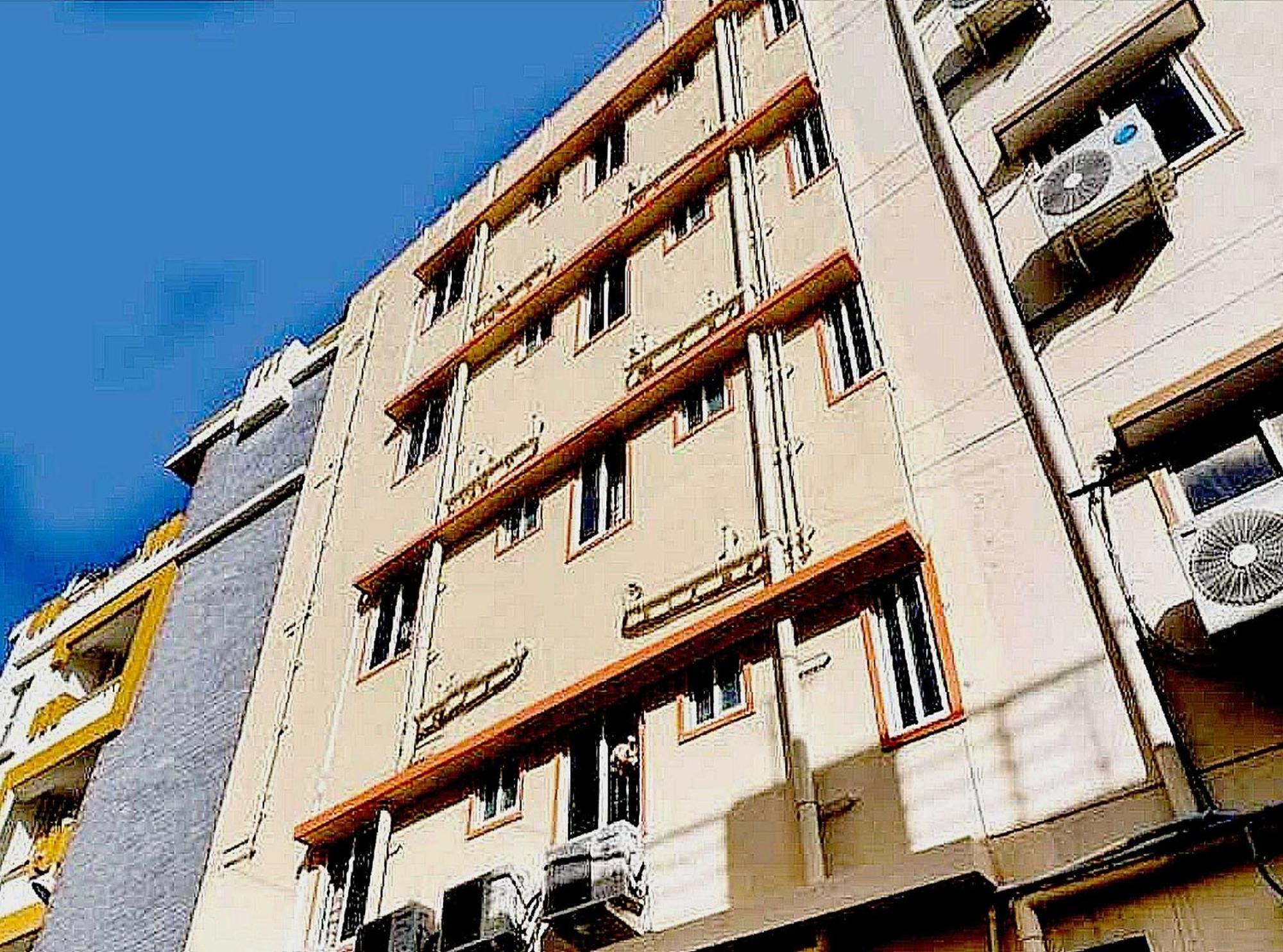 Collection O Emara Galaxy Executive Bangalore