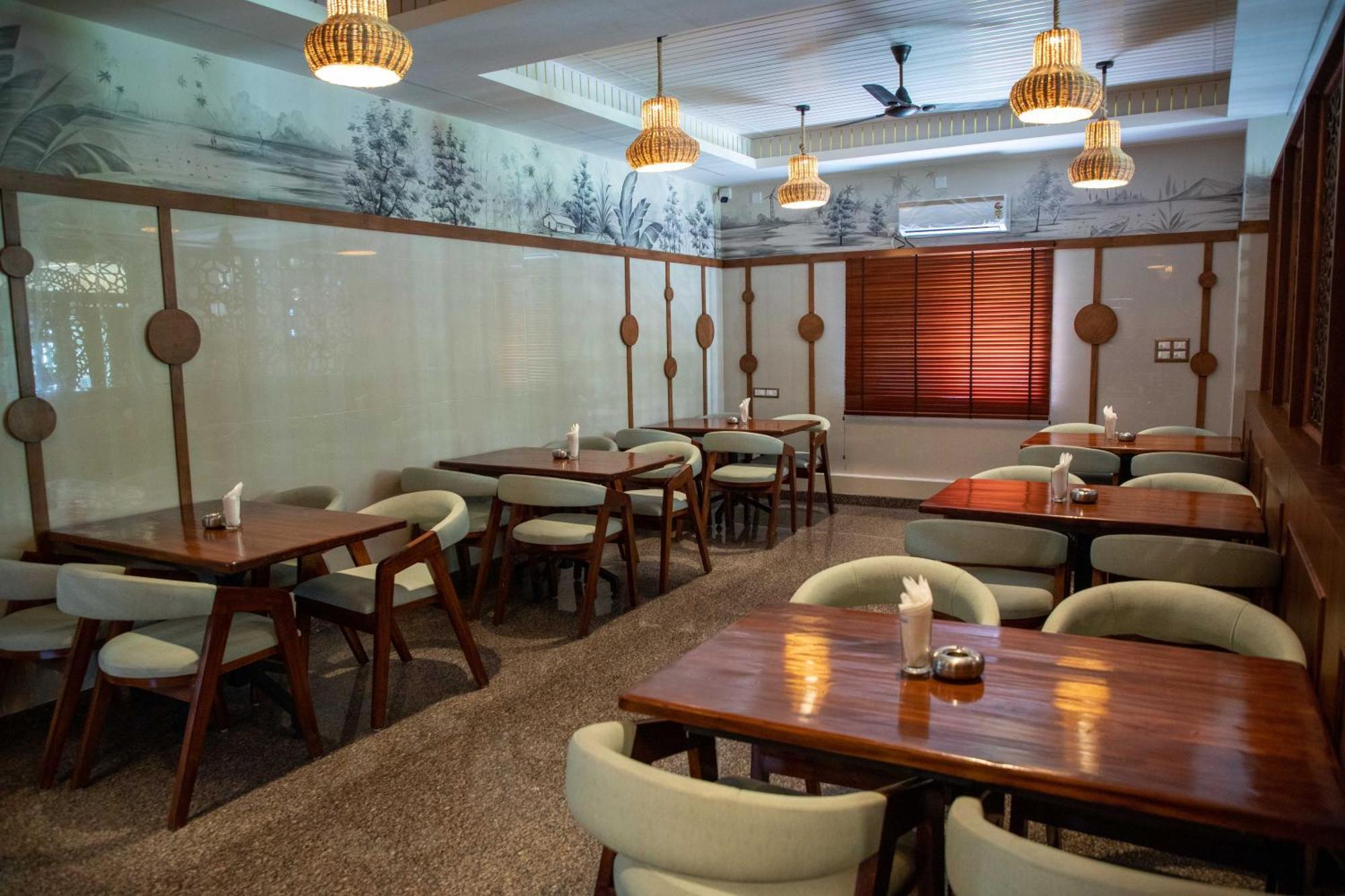 Hotel Pvr Off Bannerghatta Road 3*
