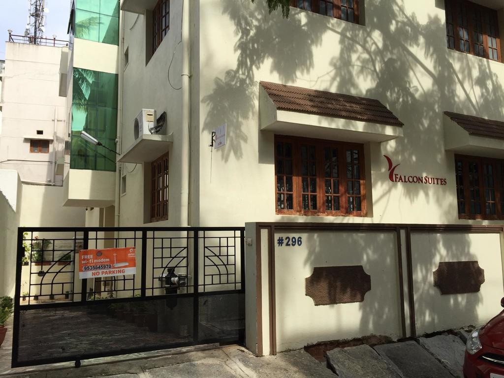 Oyo Apartments Shanthi Nagar Richmond Town Hotel 3*