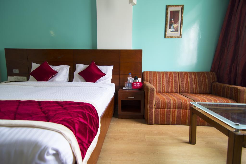 Oyo Indiranagar 210