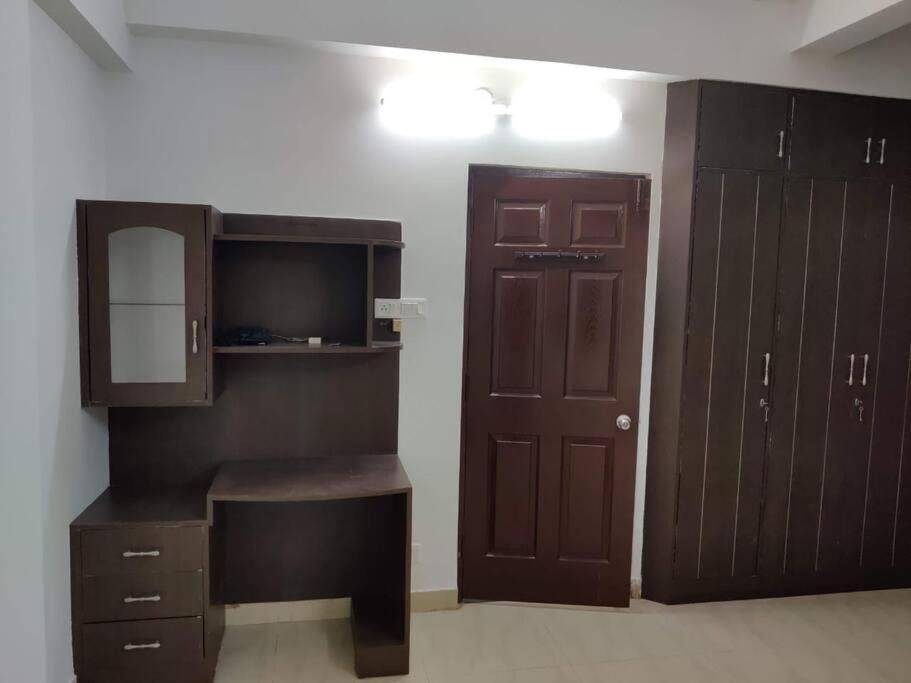 Cozy Vacation Itpl Ktpo Whitefield *