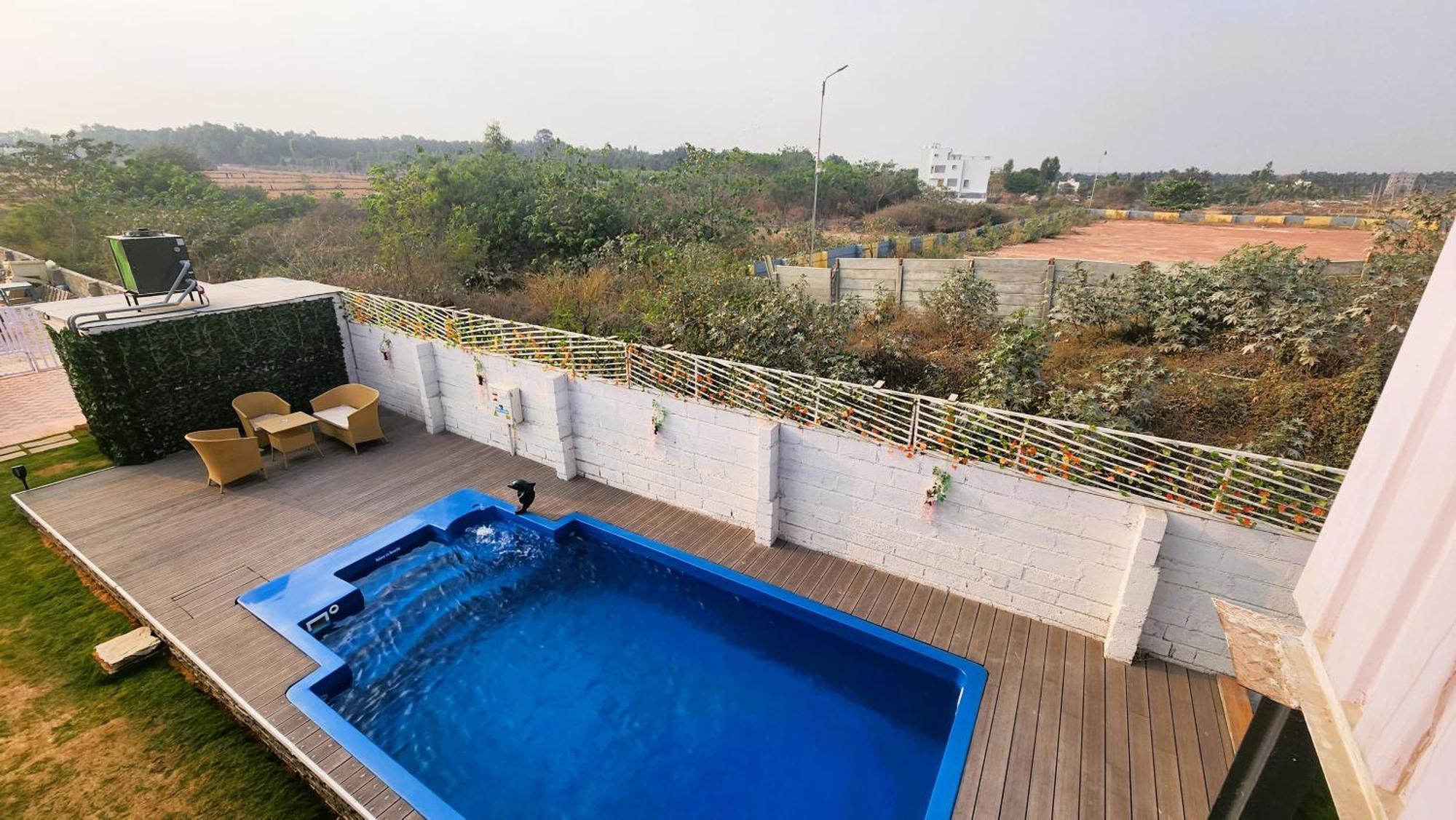 Picnic For With Private Heated Pool & Bbq Holiday home Bangalore