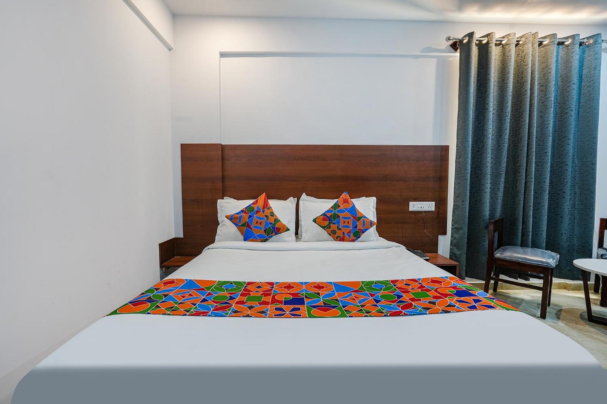 Hotel Fabhotel Tree - Airport Road 3*