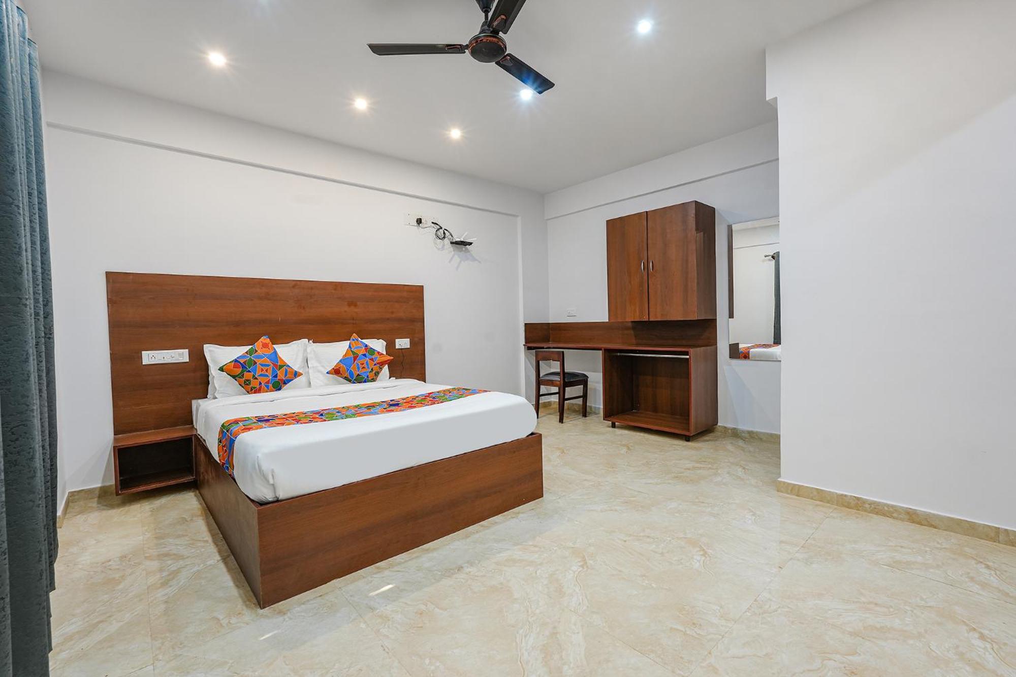 Hotel Fabhotel Tree - Airport Road 3*