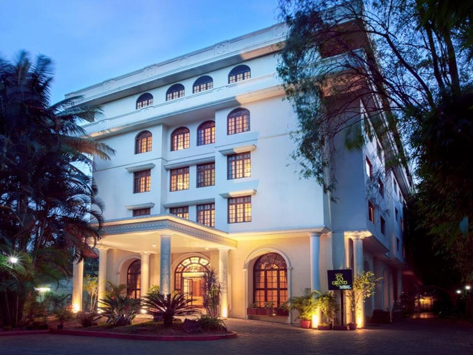 The The Grand Magrath