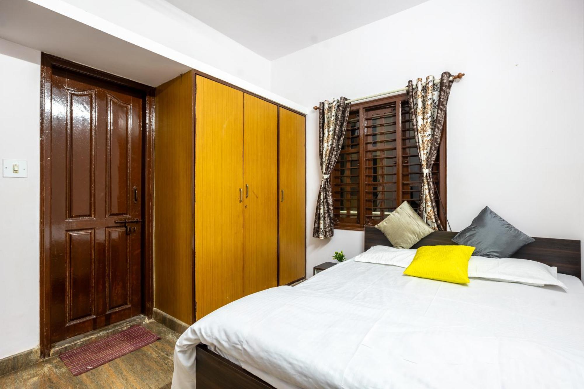 Shree Miththam Apartment *