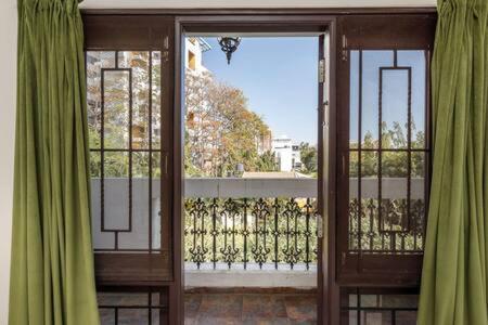 The Dwellers By Red Olive Wifi Private Balcony *
