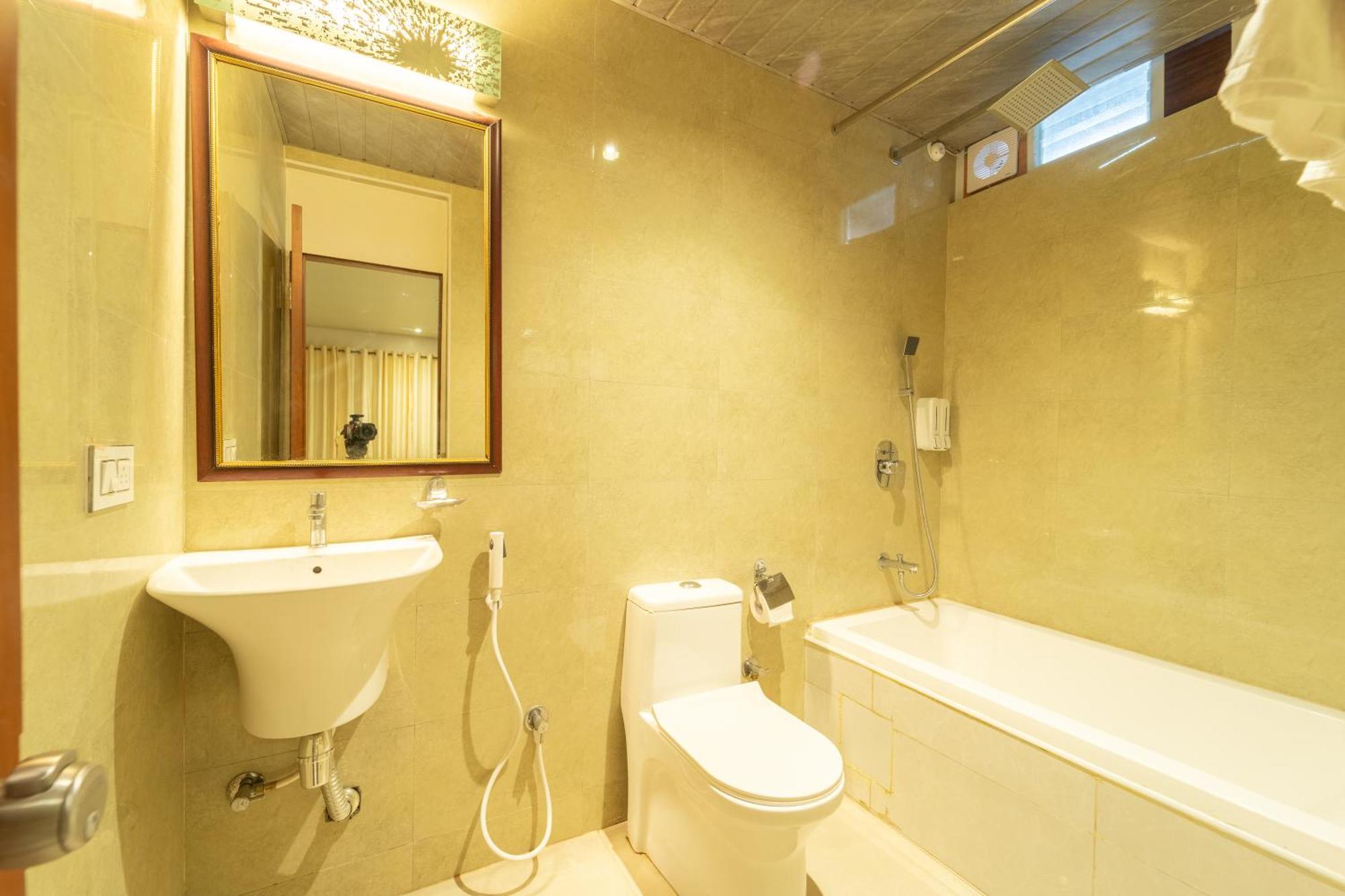 Hotel Seasons - Hbr 3*