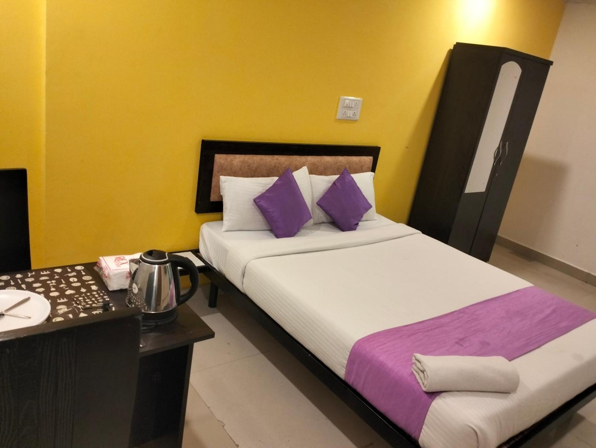 Sy Comforts Hotel 3*