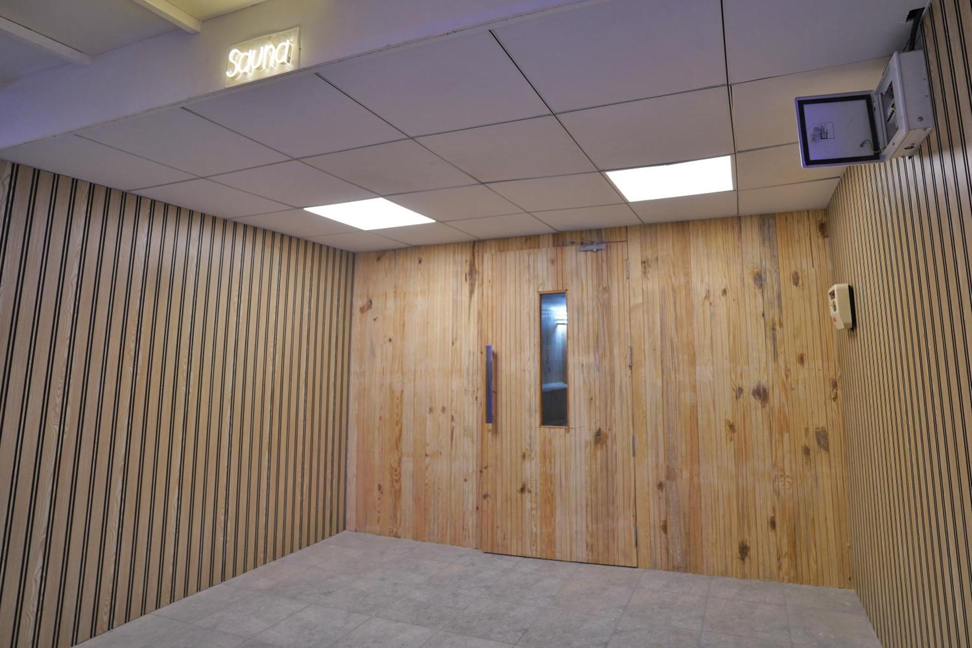 Hotel Essotto Recreation Hub