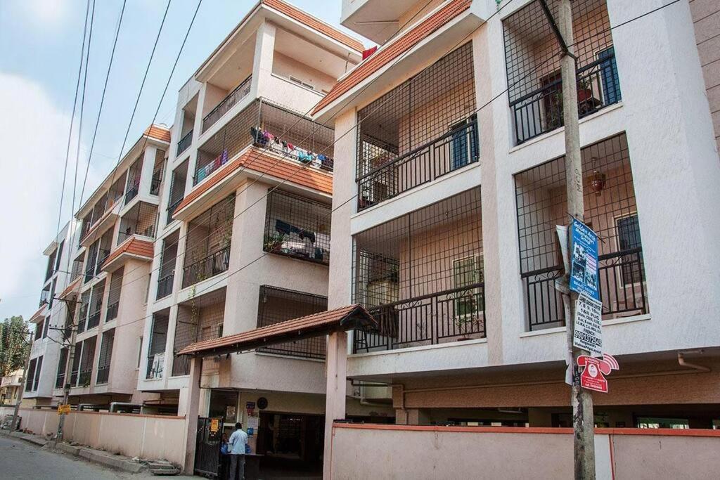 Apartment Luxurious 3 Bhk With Swimming Pool *