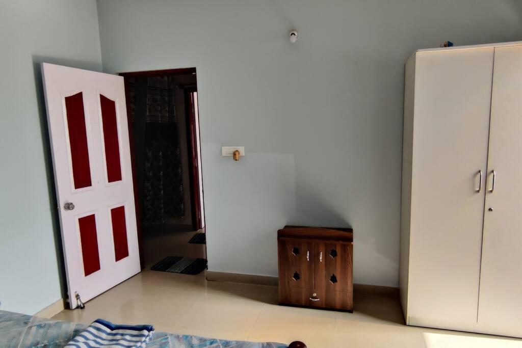 Luxurious 3 Bhk With Swimming Pool Bangalore