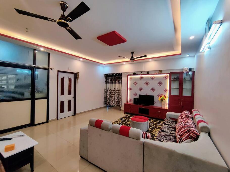 Apartment Luxurious 3 Bhk With Swimming Pool Bangalore