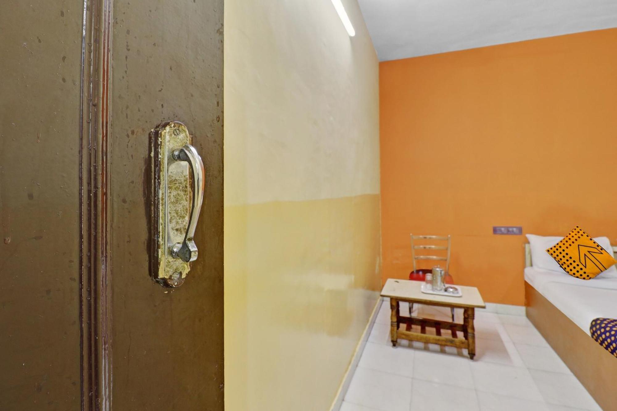 Hotel Oyo Aryan Residency