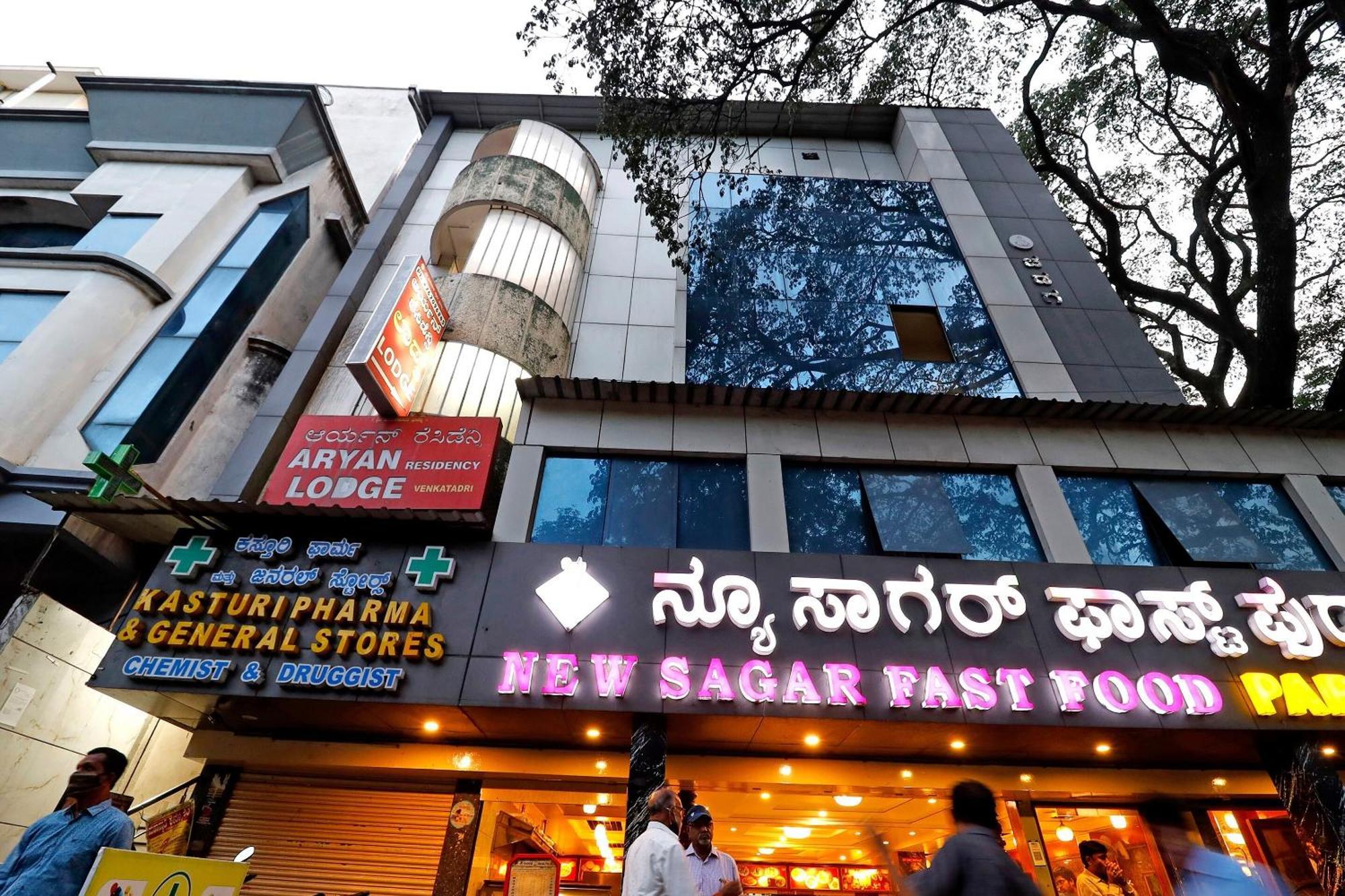 Oyo Aryan Residency Hotel Bangalore