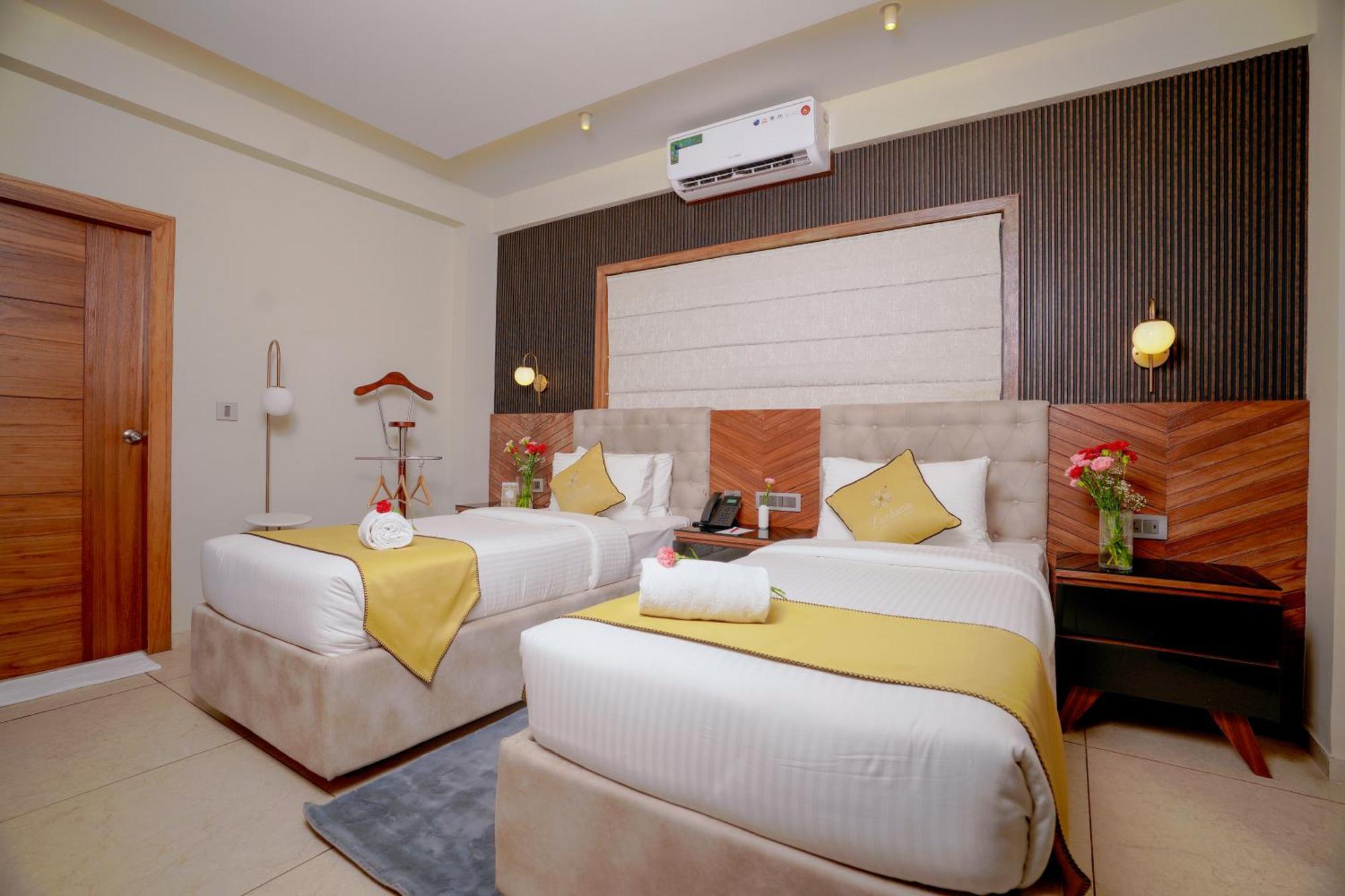 Hotel Lazdana