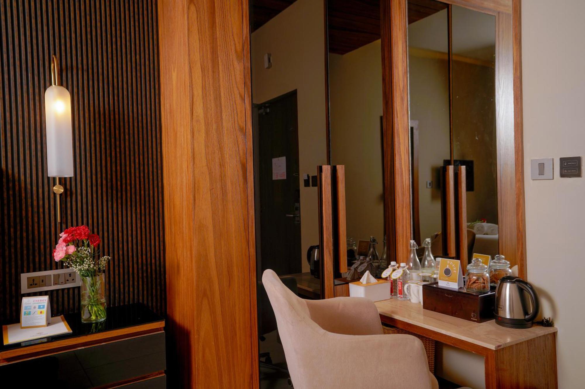 Hotel Lazdana Bangalore