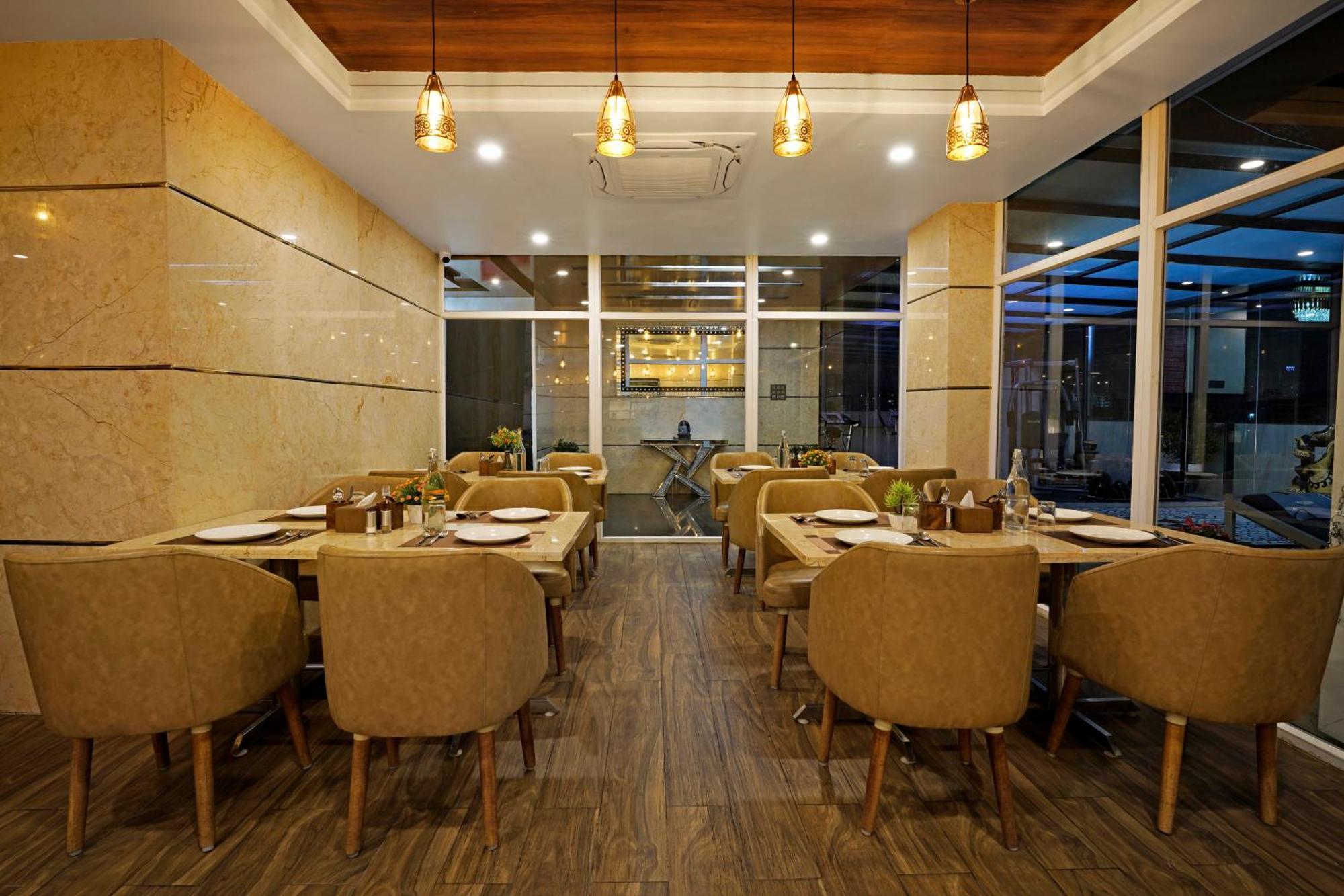 Kingston Hotel