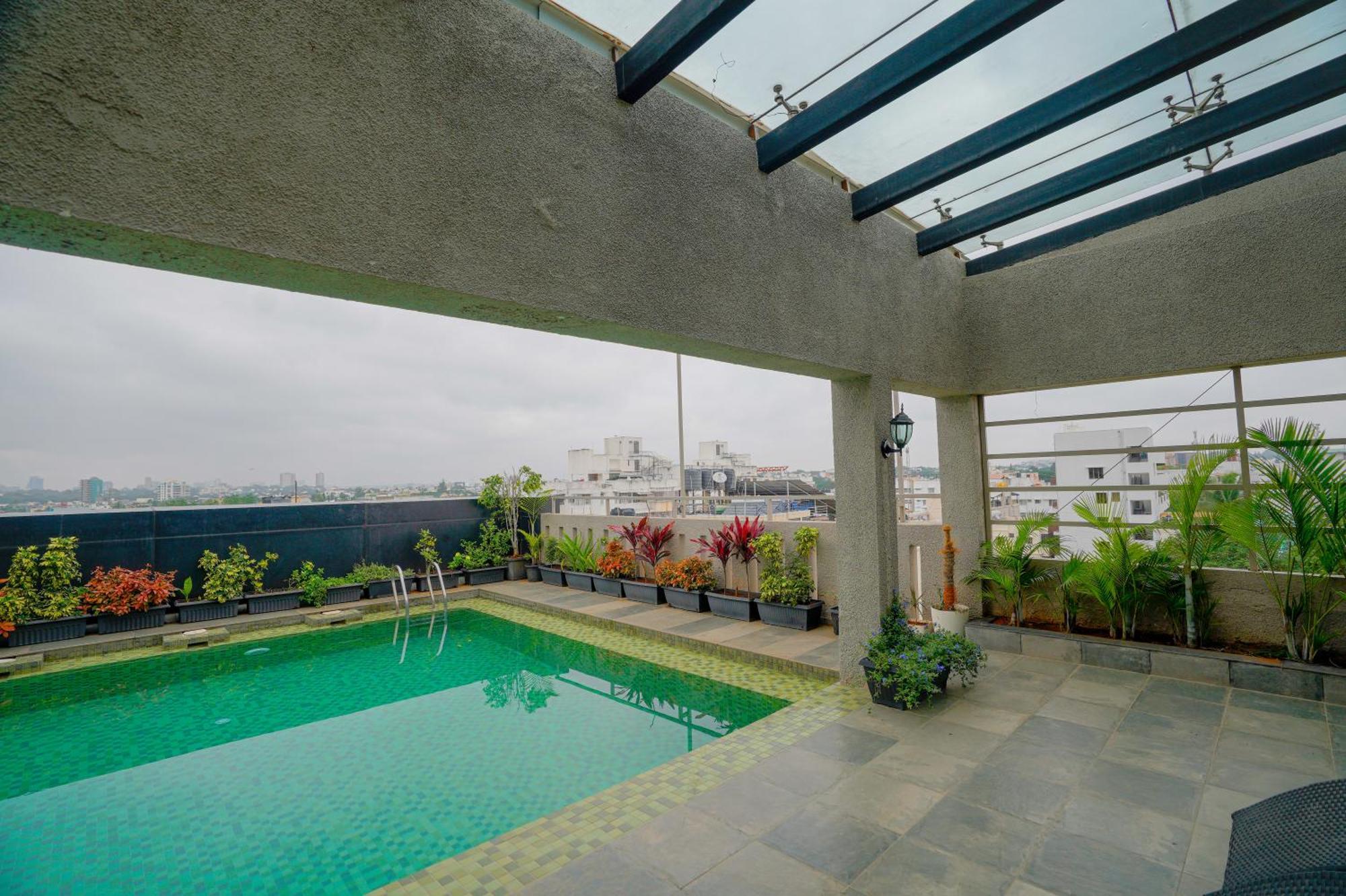 Lazdana Hotel 3*