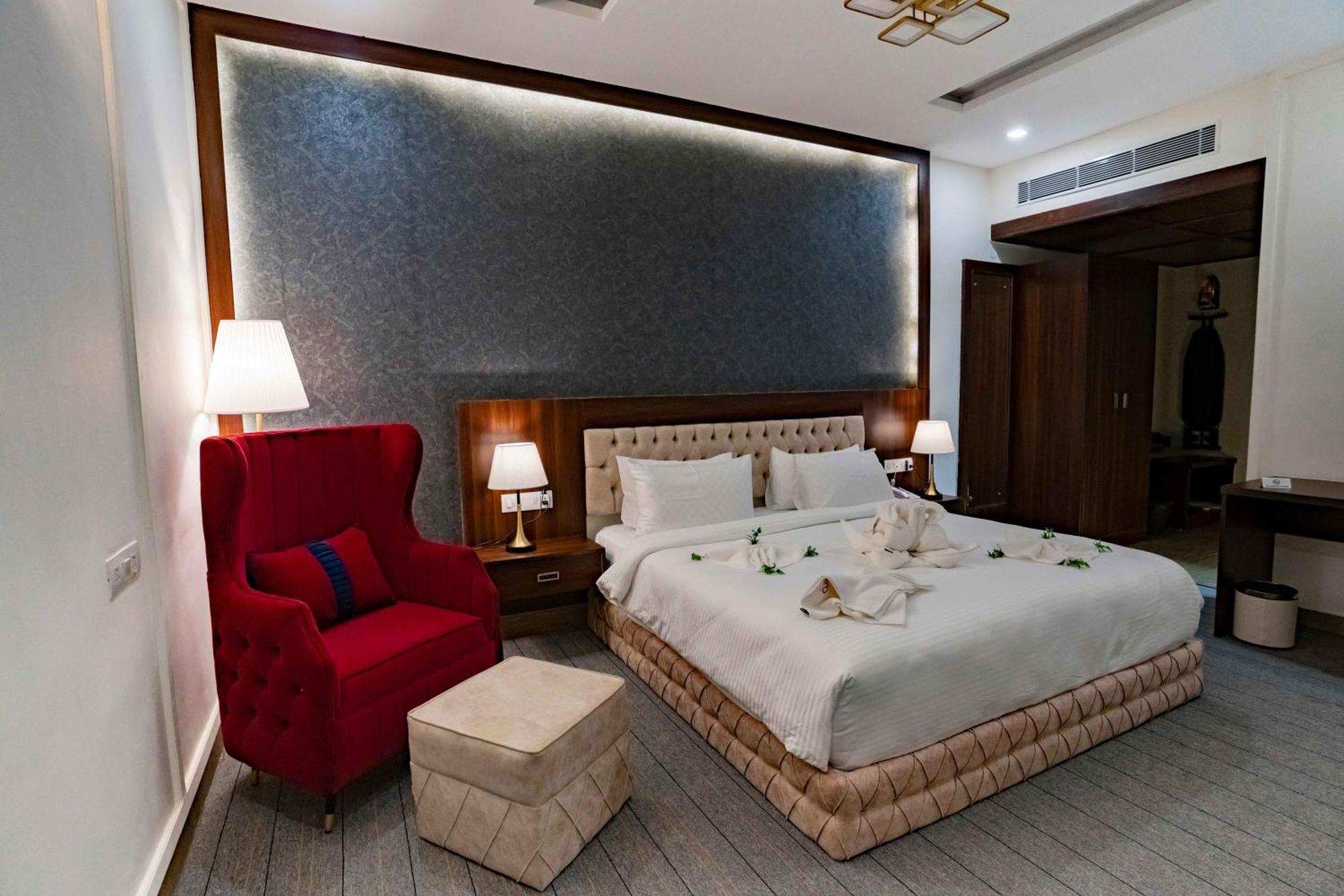 Hotel Essotto Recreation Hub