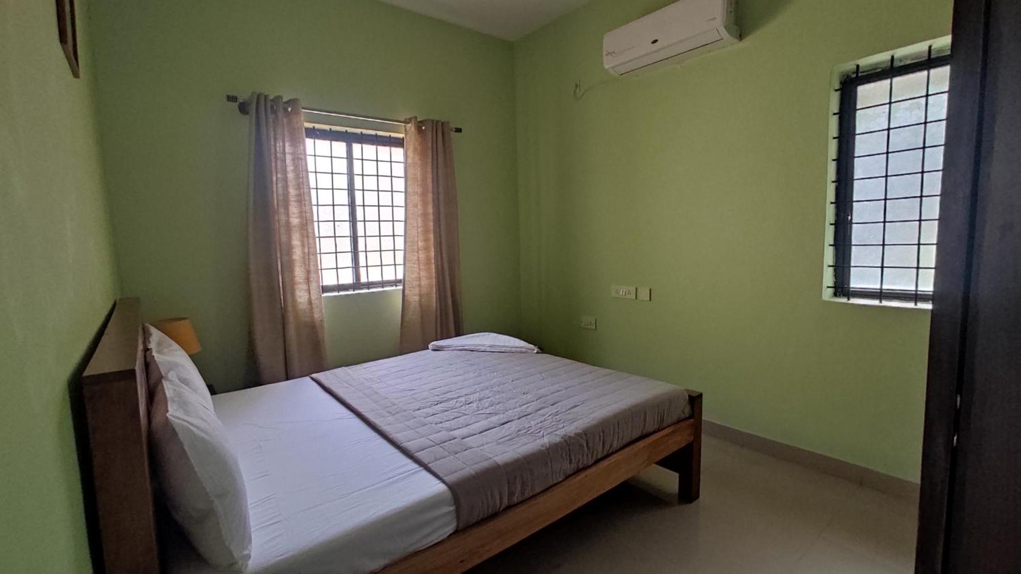 Apartment The Halcyon 3 Bhk *