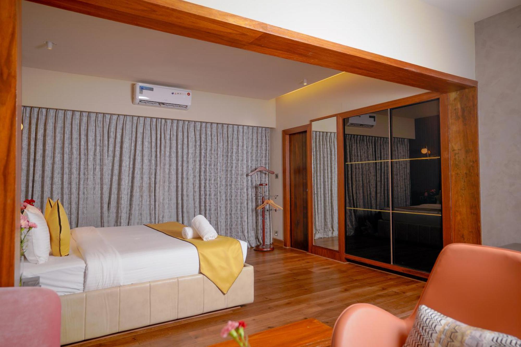 Lazdana Bangalore