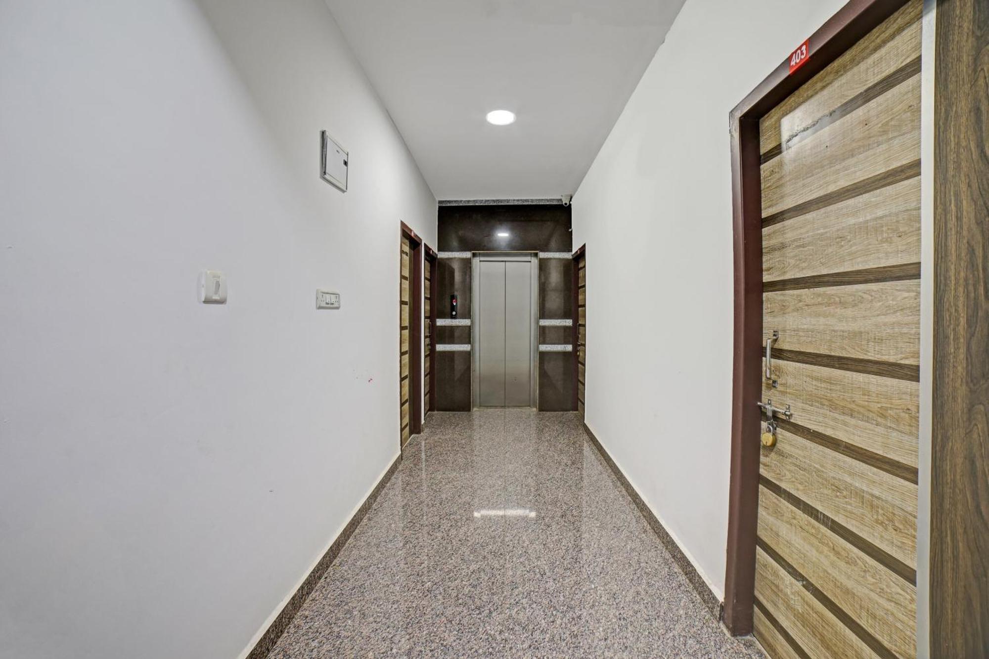 Hotel Spot On 81164 San International