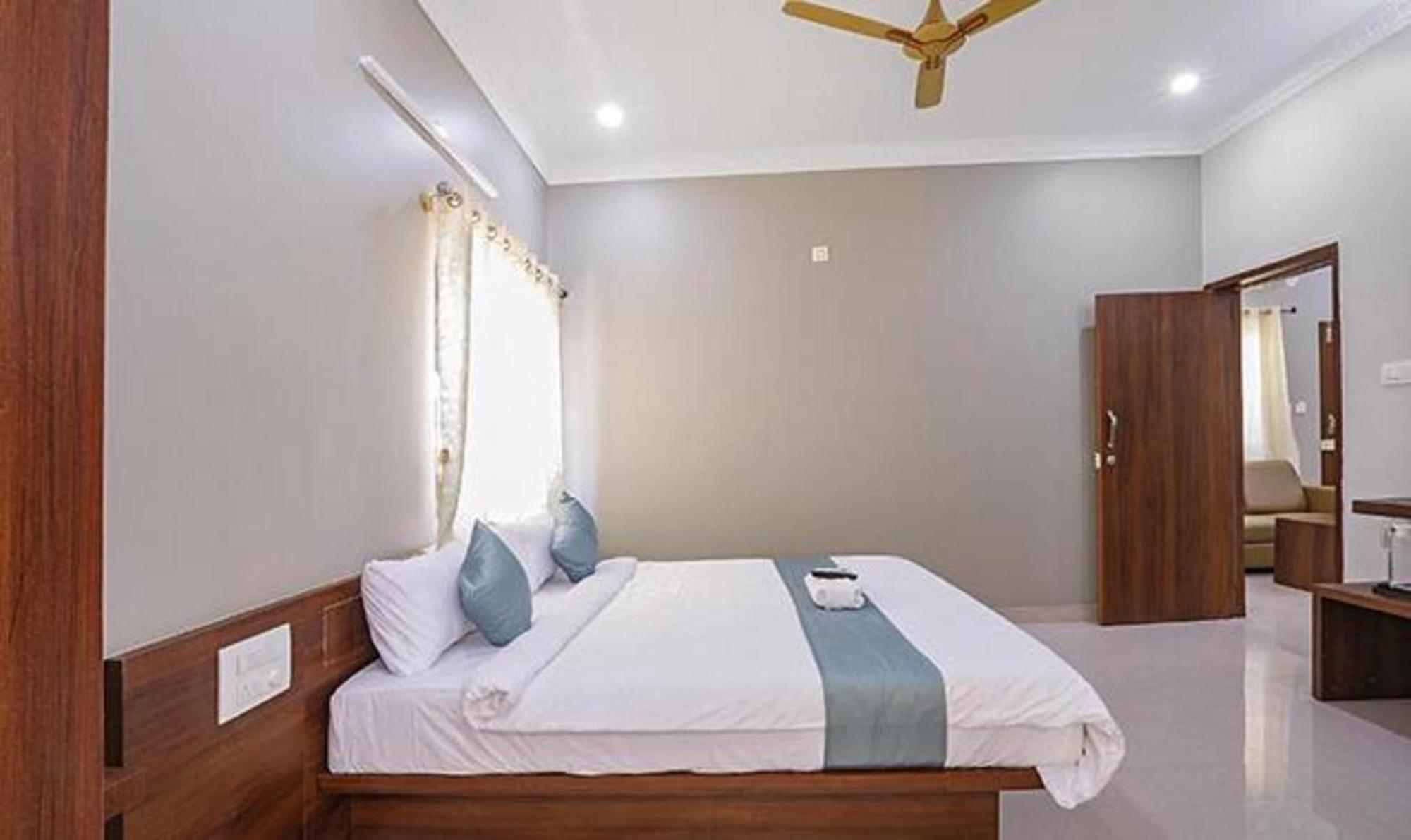 Fabhotel Gateway Suites Hotel Bangalore