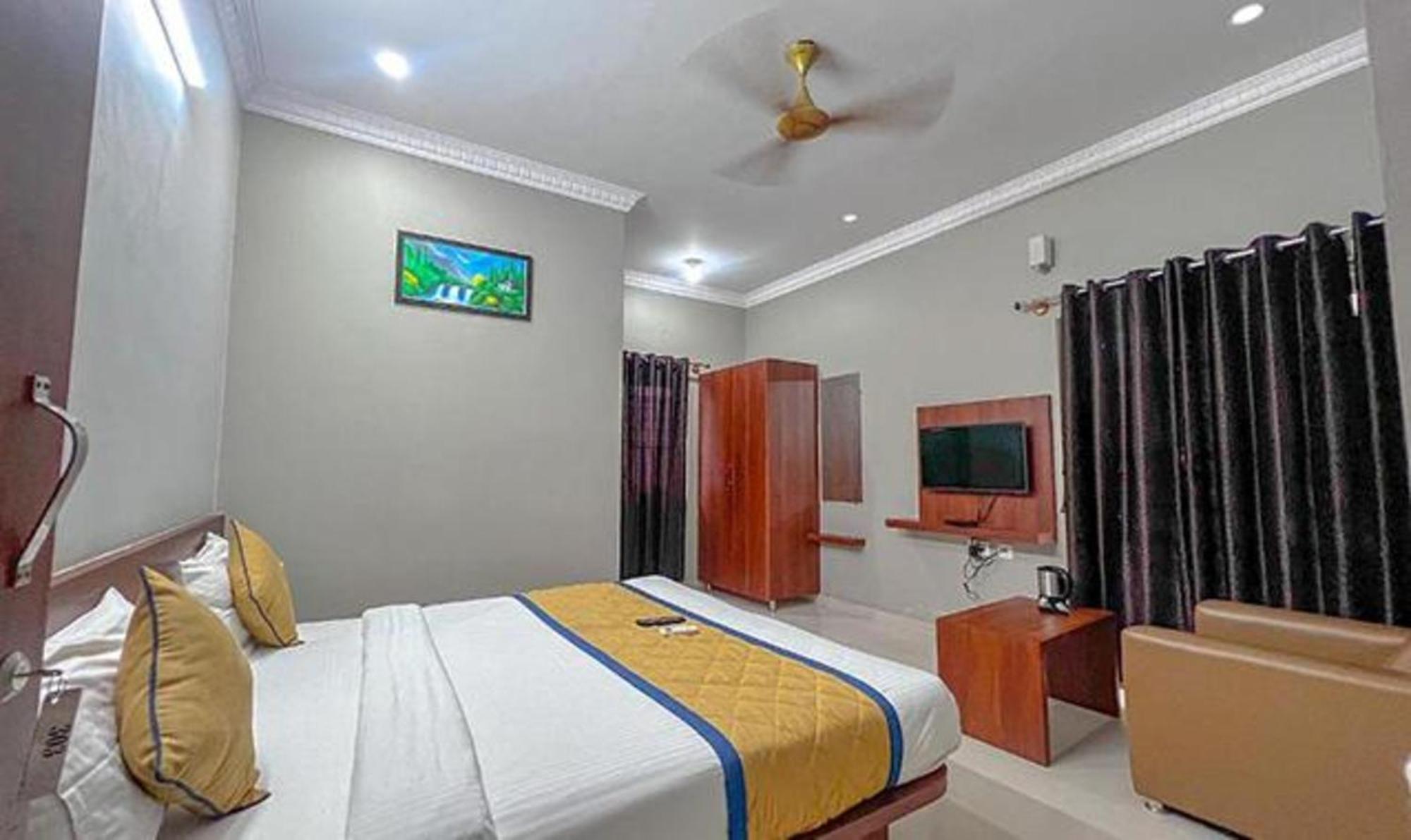 Hotel Fabhotel Gateway Suites Bangalore