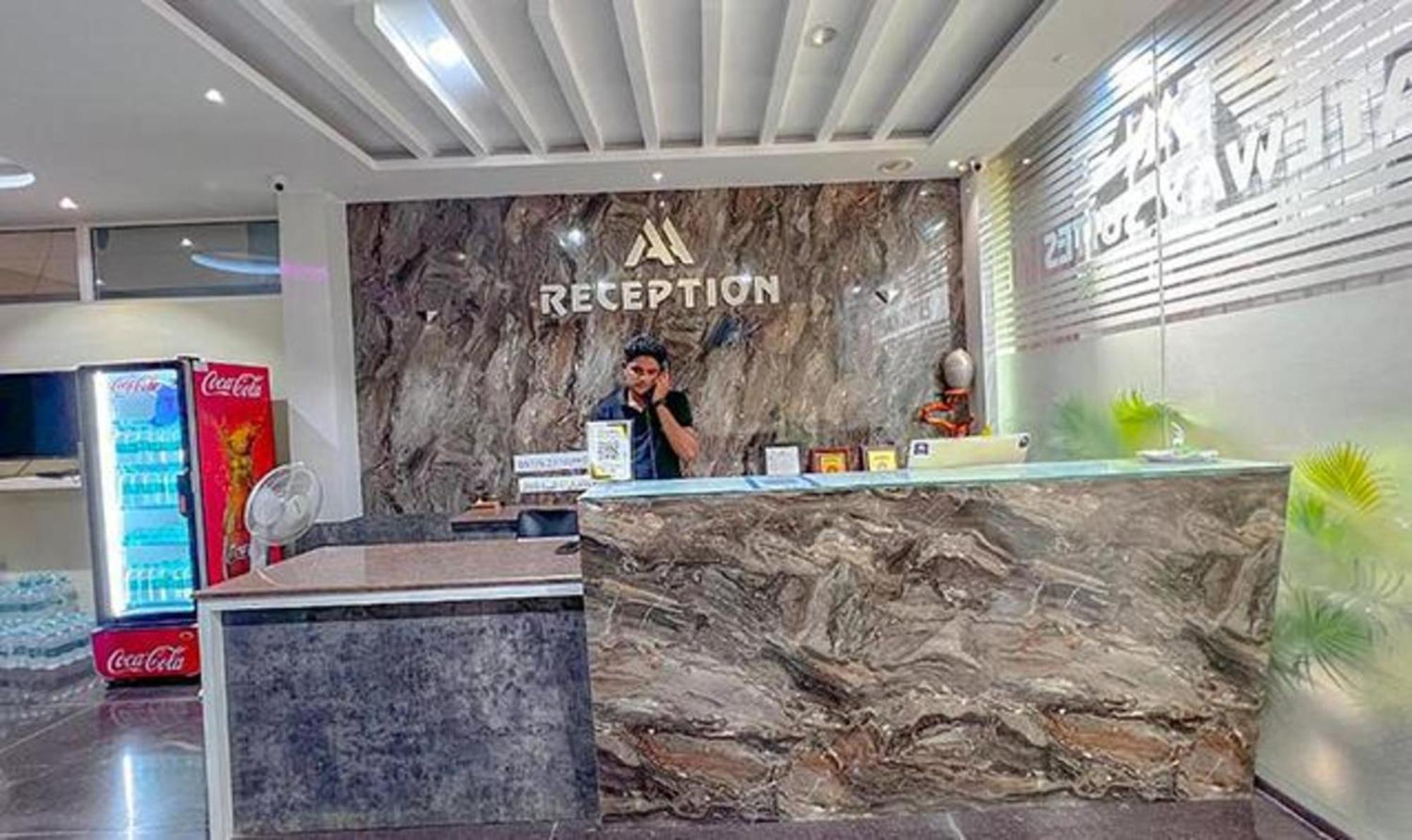 Fabhotel Gateway Suites 3*