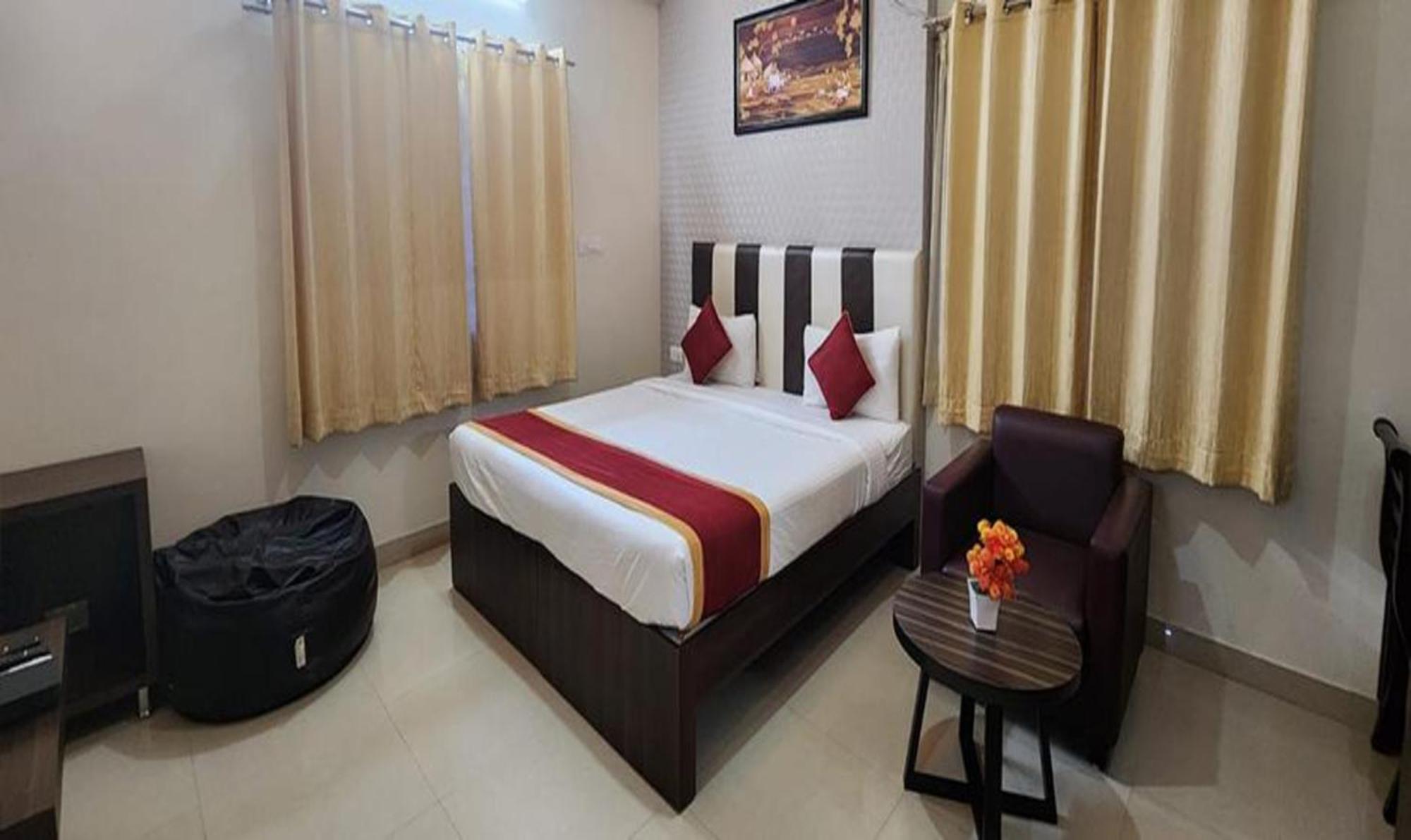 Fabhotel Panchami Comforts Hotel 3*