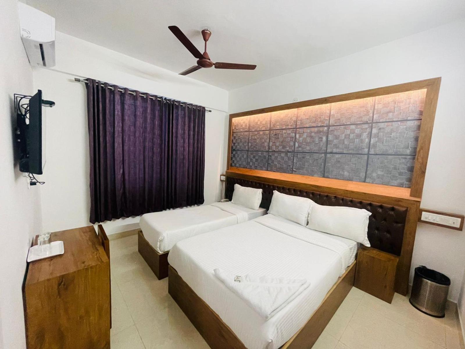 Hotel B Six