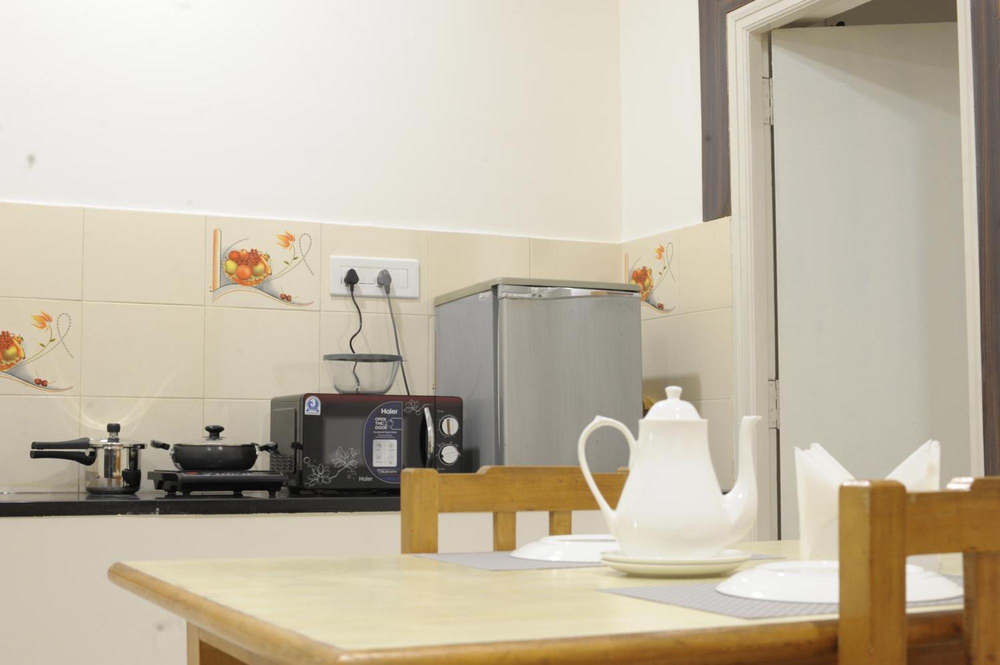 Bed & Breakfast Hoppers Stop Yelahanka Bangalore