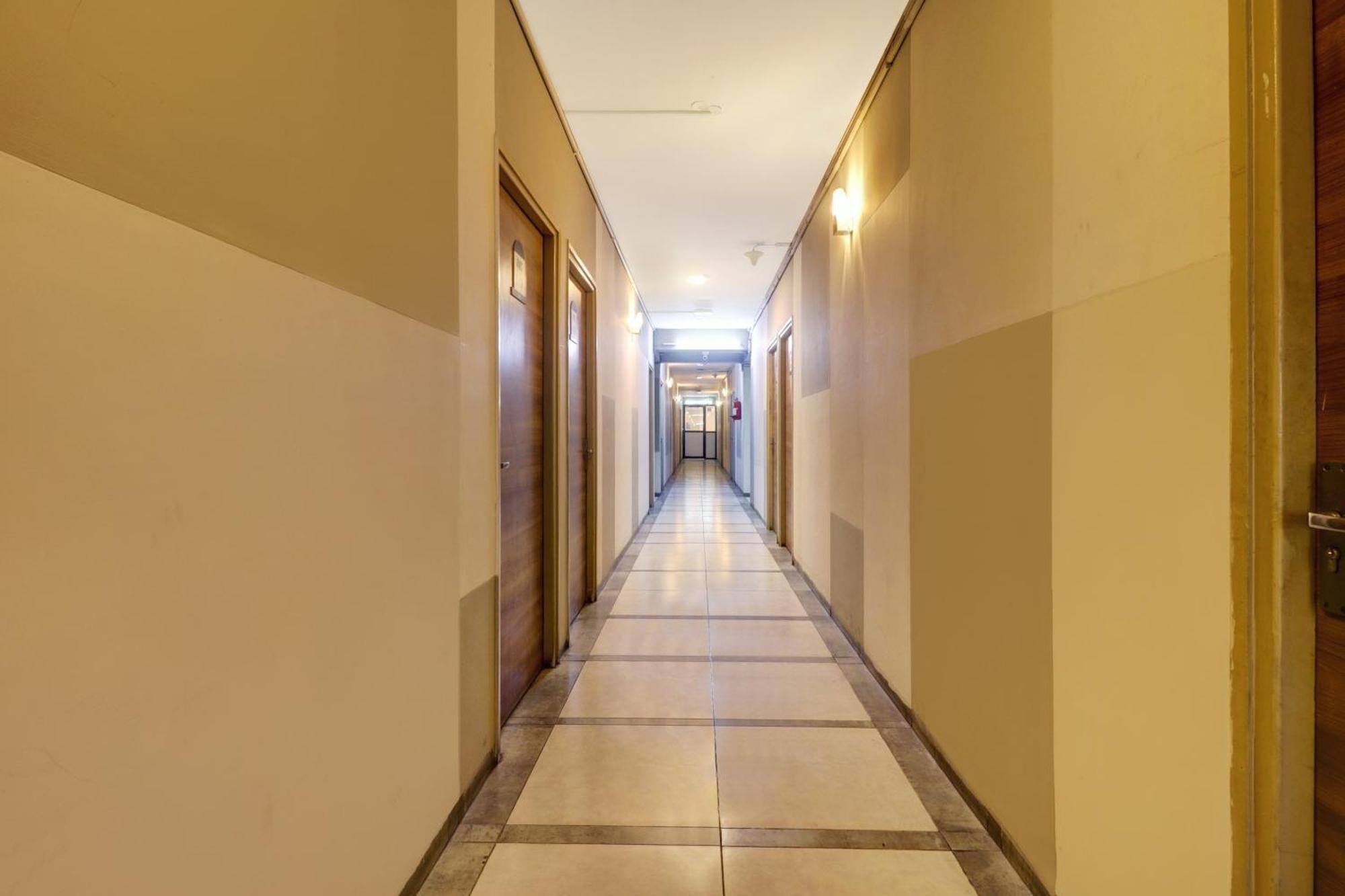 Oyo Flagship 80891g Amsterdam House Bangalore