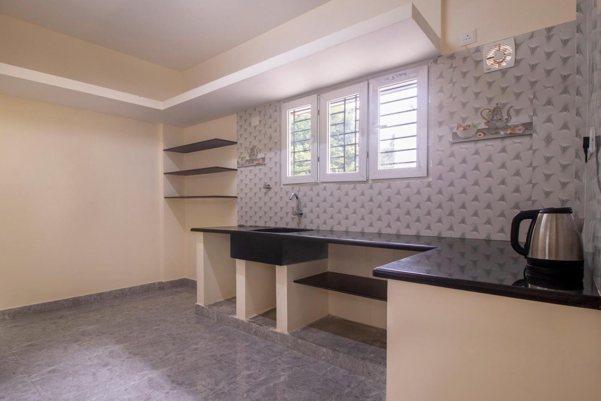 2 Bhk Service - Manyata Tech Park 5*