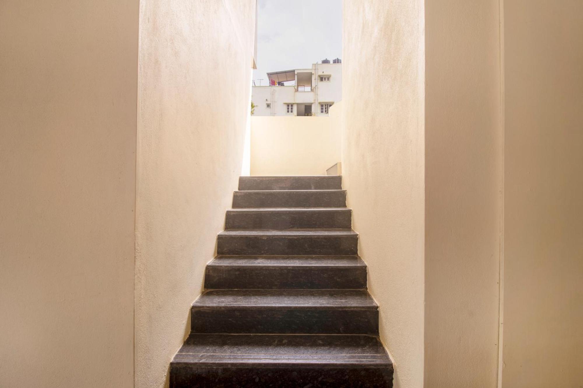Hotel 2 Bhk Service - Manyata Tech Park 5*