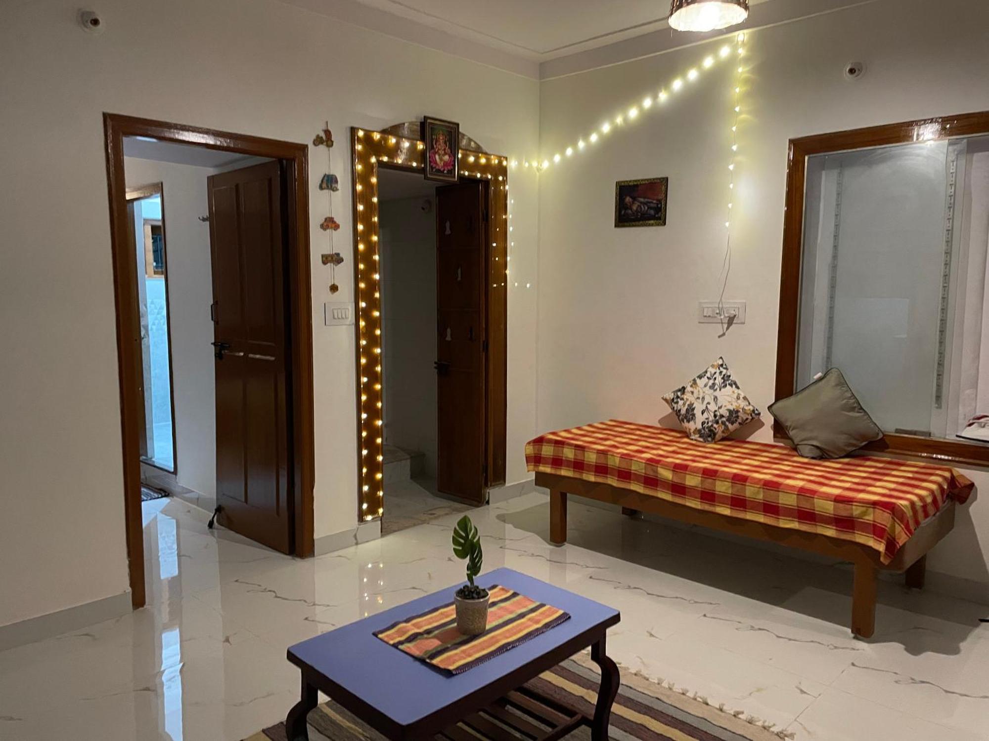 Ekta & Aikyam - One, Two & Three Bedroom Private Apartment