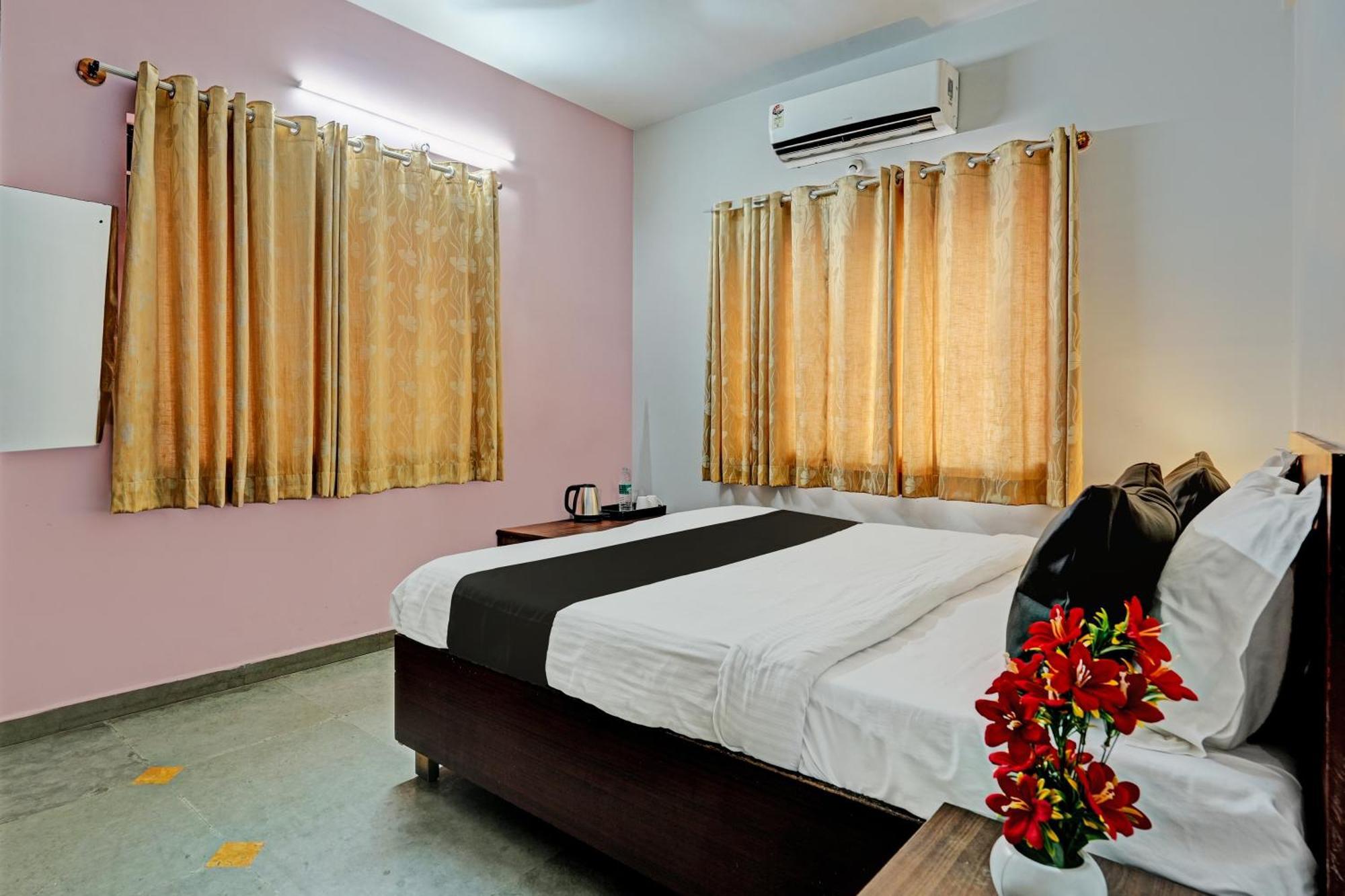 Hotel O Skylark Service Bangalore