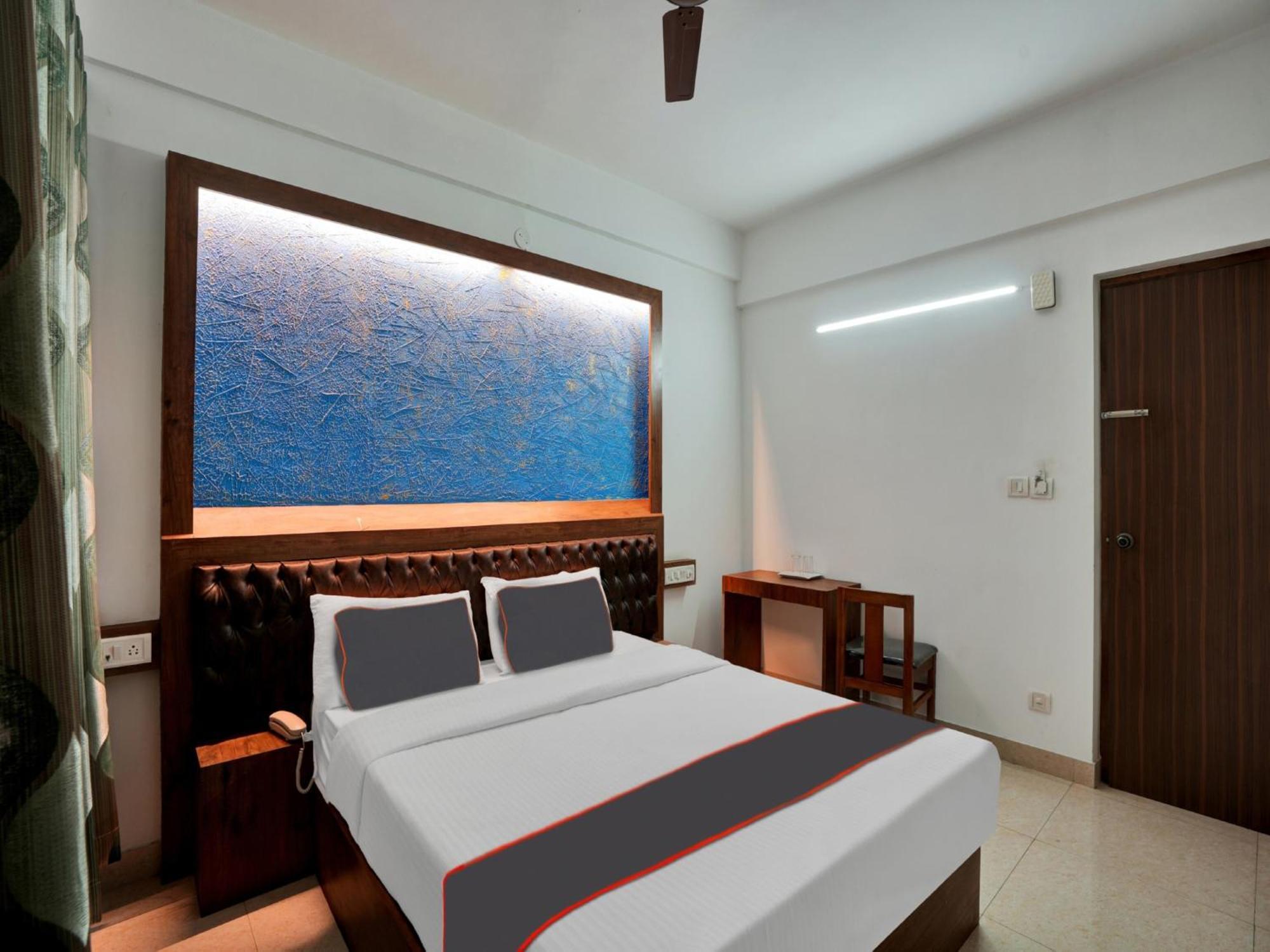 B Six 3* Bangalore