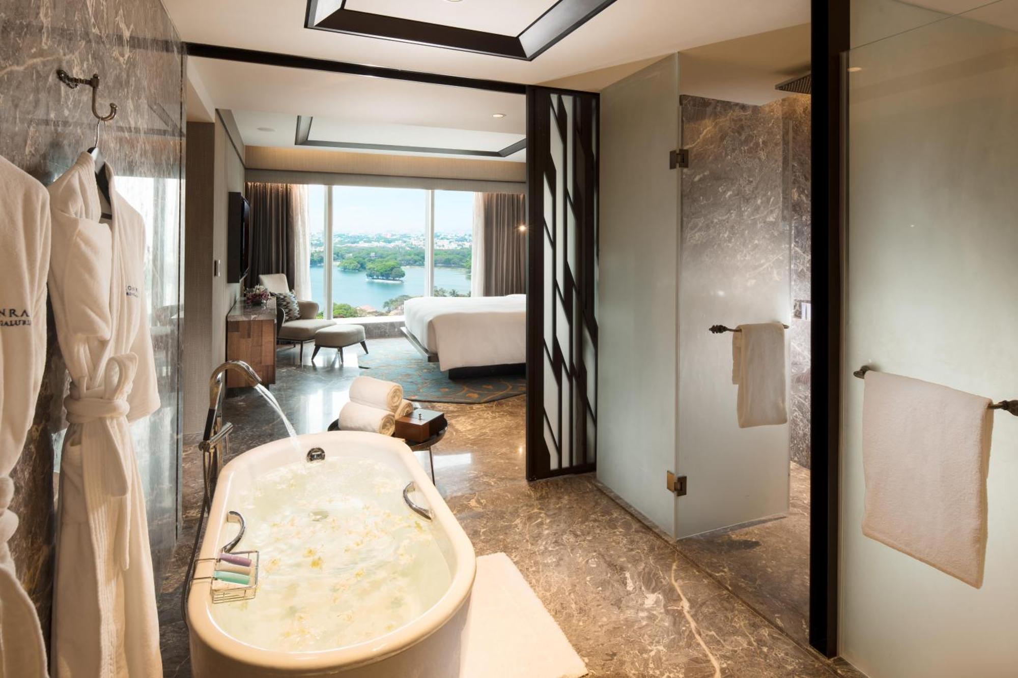 Hotel Conrad