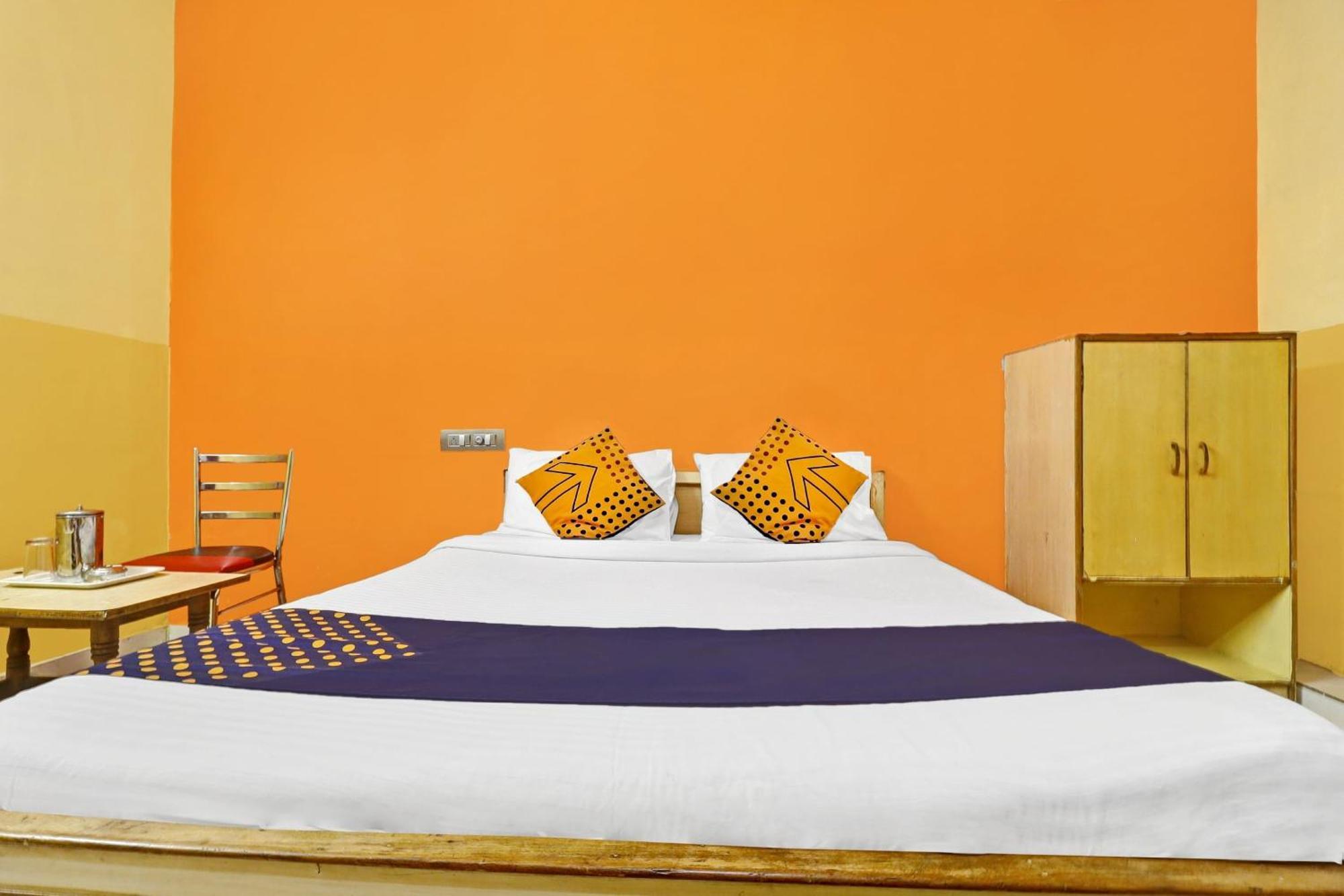 Oyo Aryan Residency Hotel