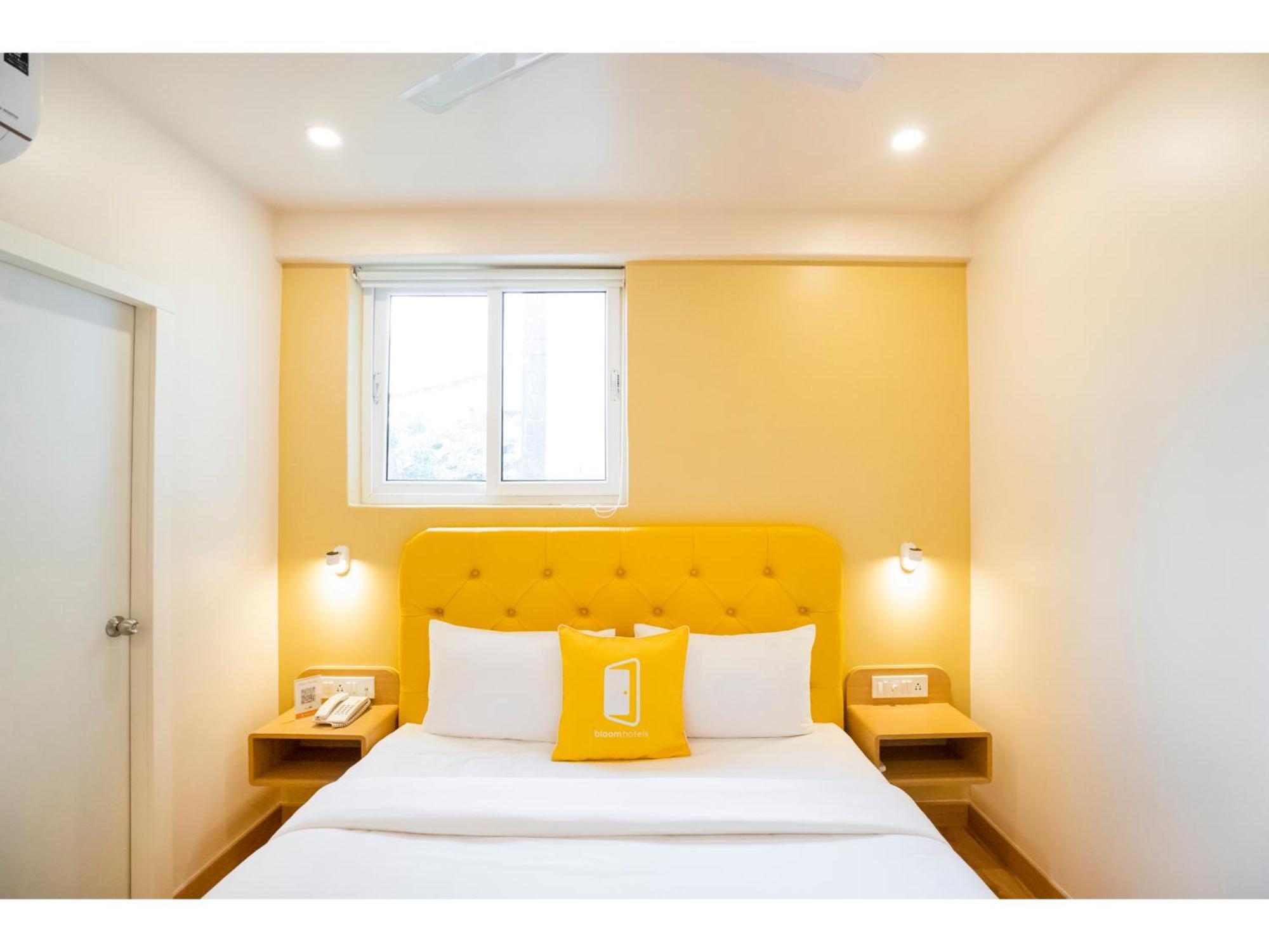 Bloom - Hsr Club Hotel 3*