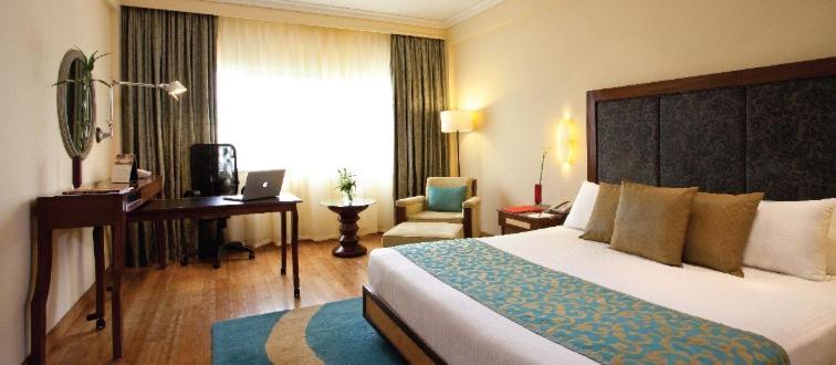 Hotel Vivanta Residency Road