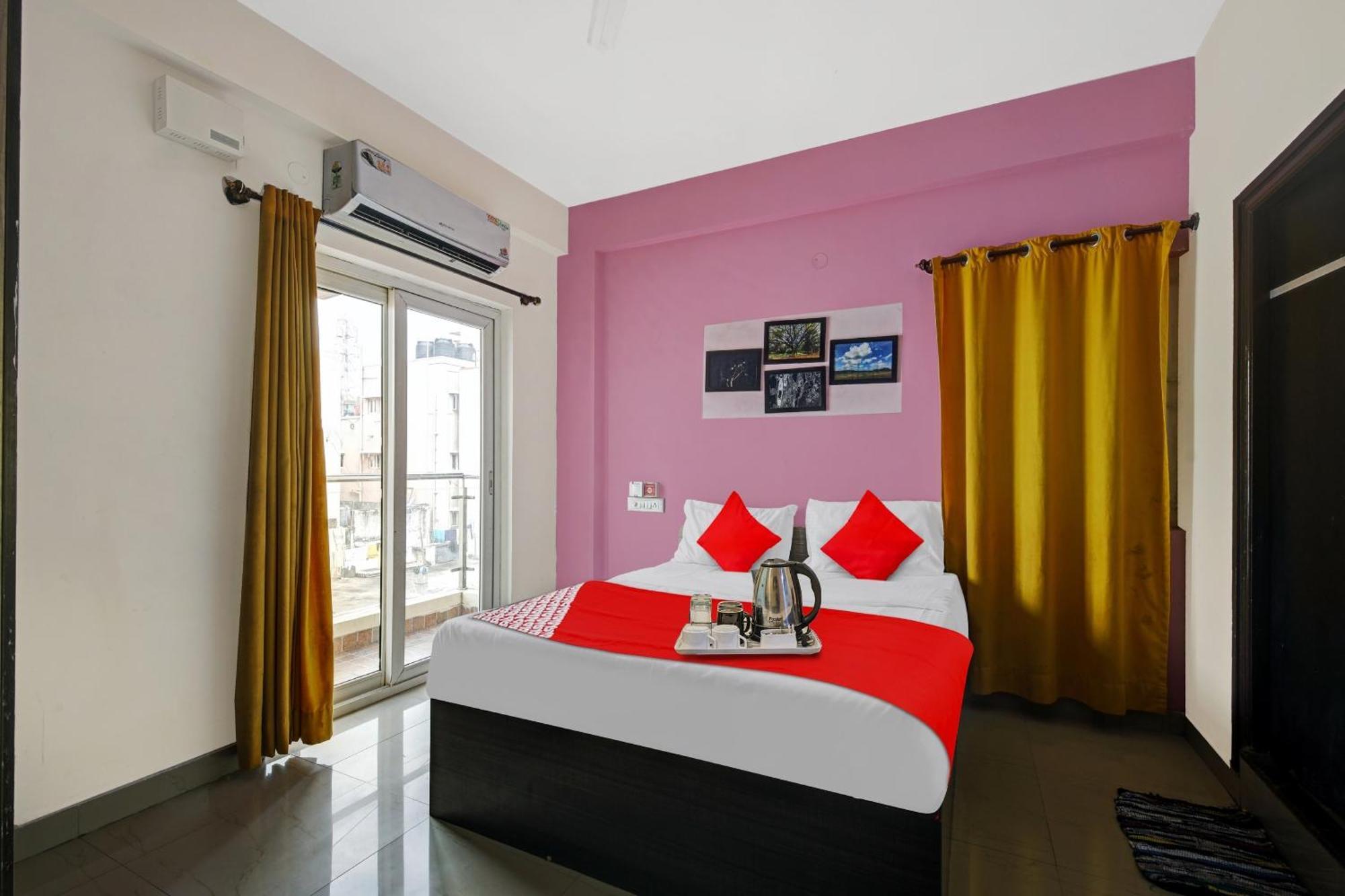 Super O Vsv Avenue Hennur Near Sri Amruth Chithra Mandira Hotel 4*