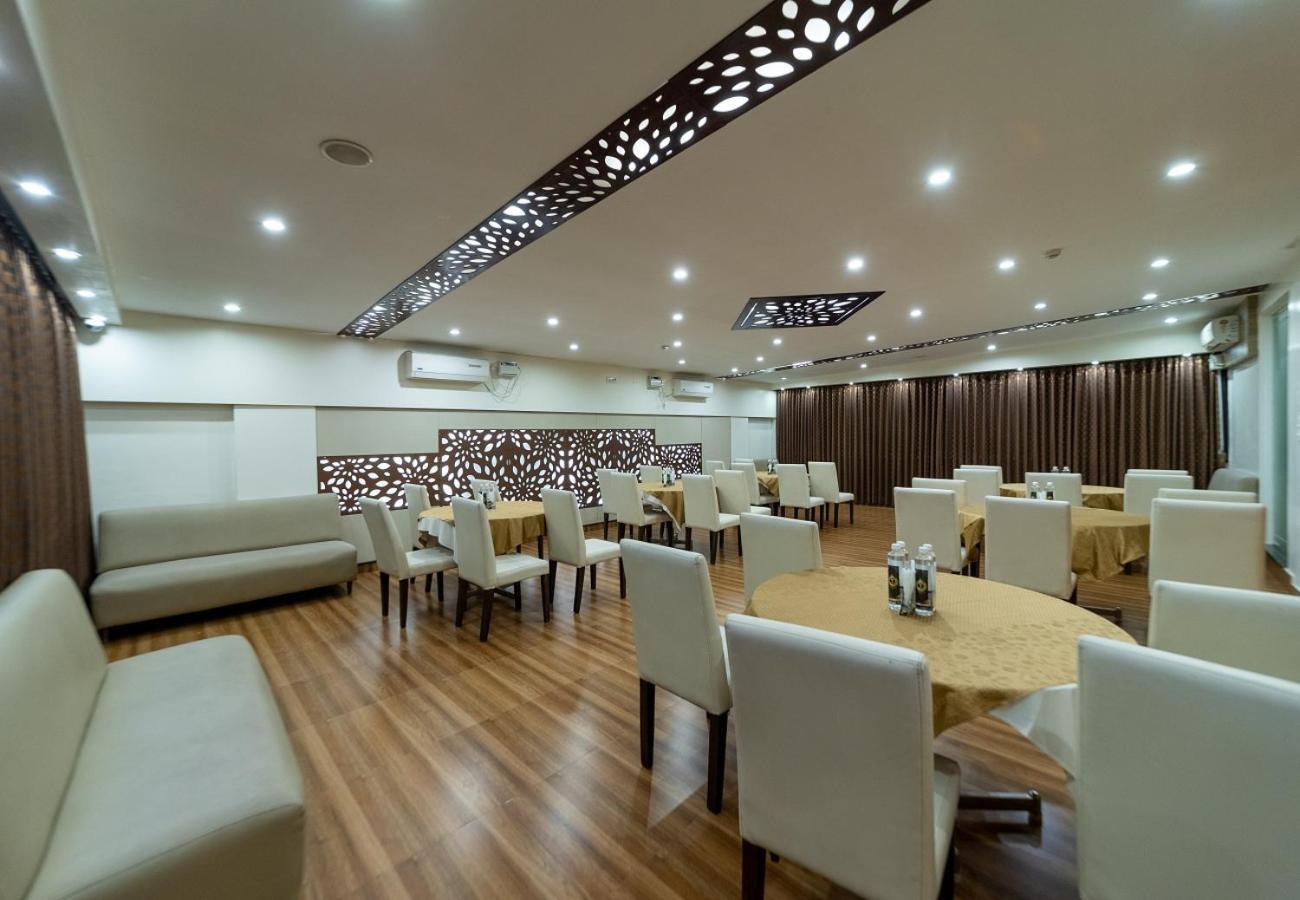 Tetrad - International Airport Road Hebbal 3*