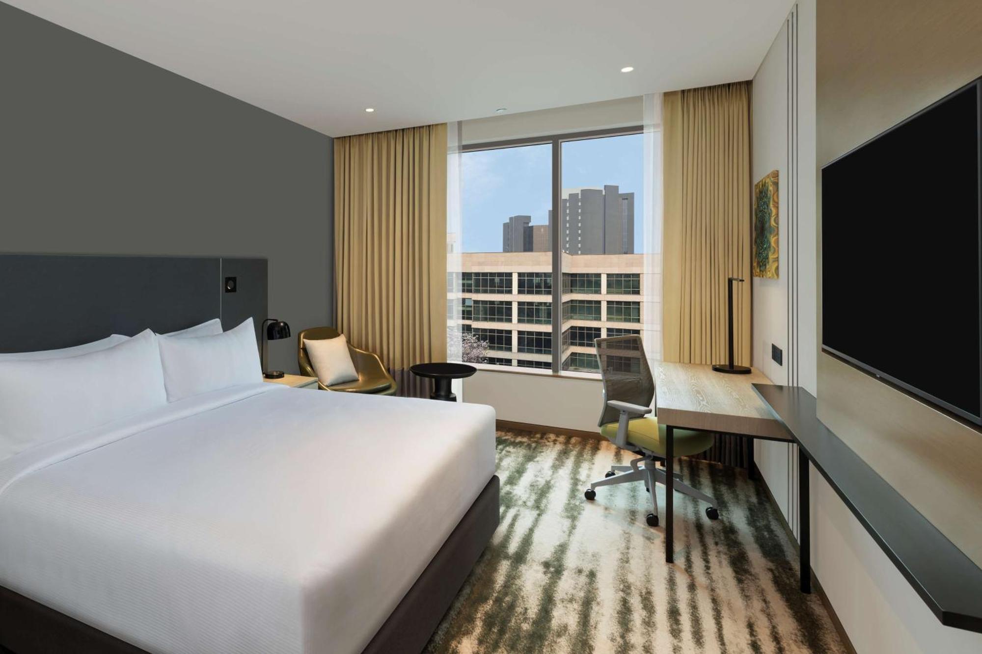 Hilton Garden Embassy Manyata Business Park 4*